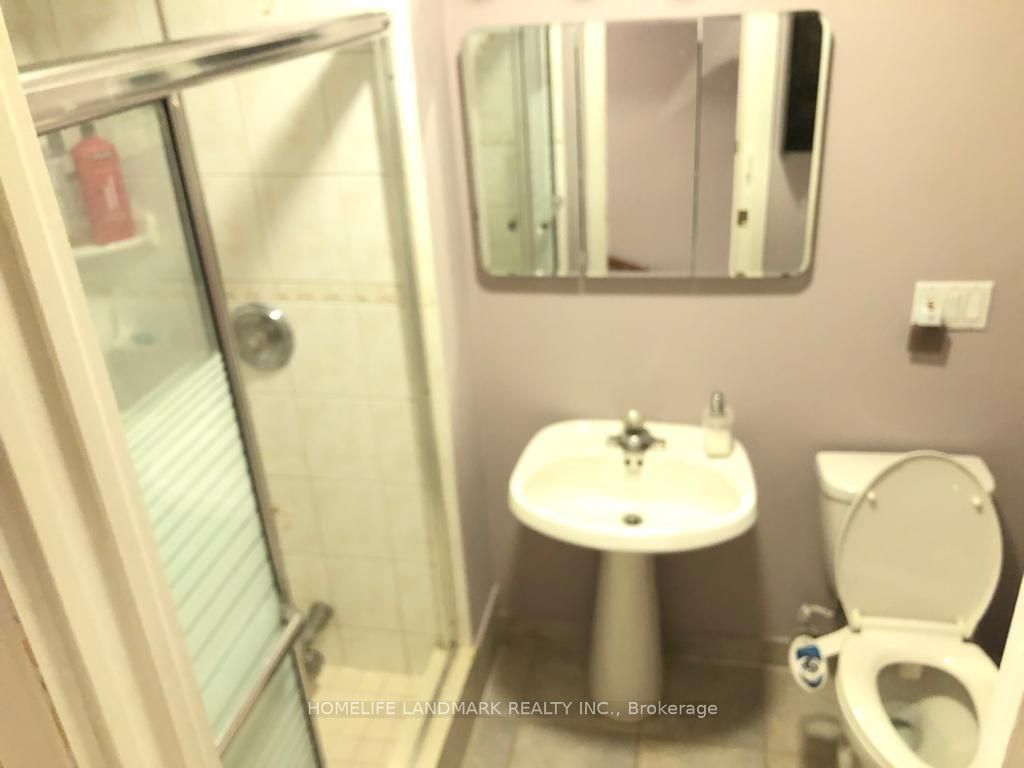 Unit Bsmt - 10 Oscar Court, North York 5