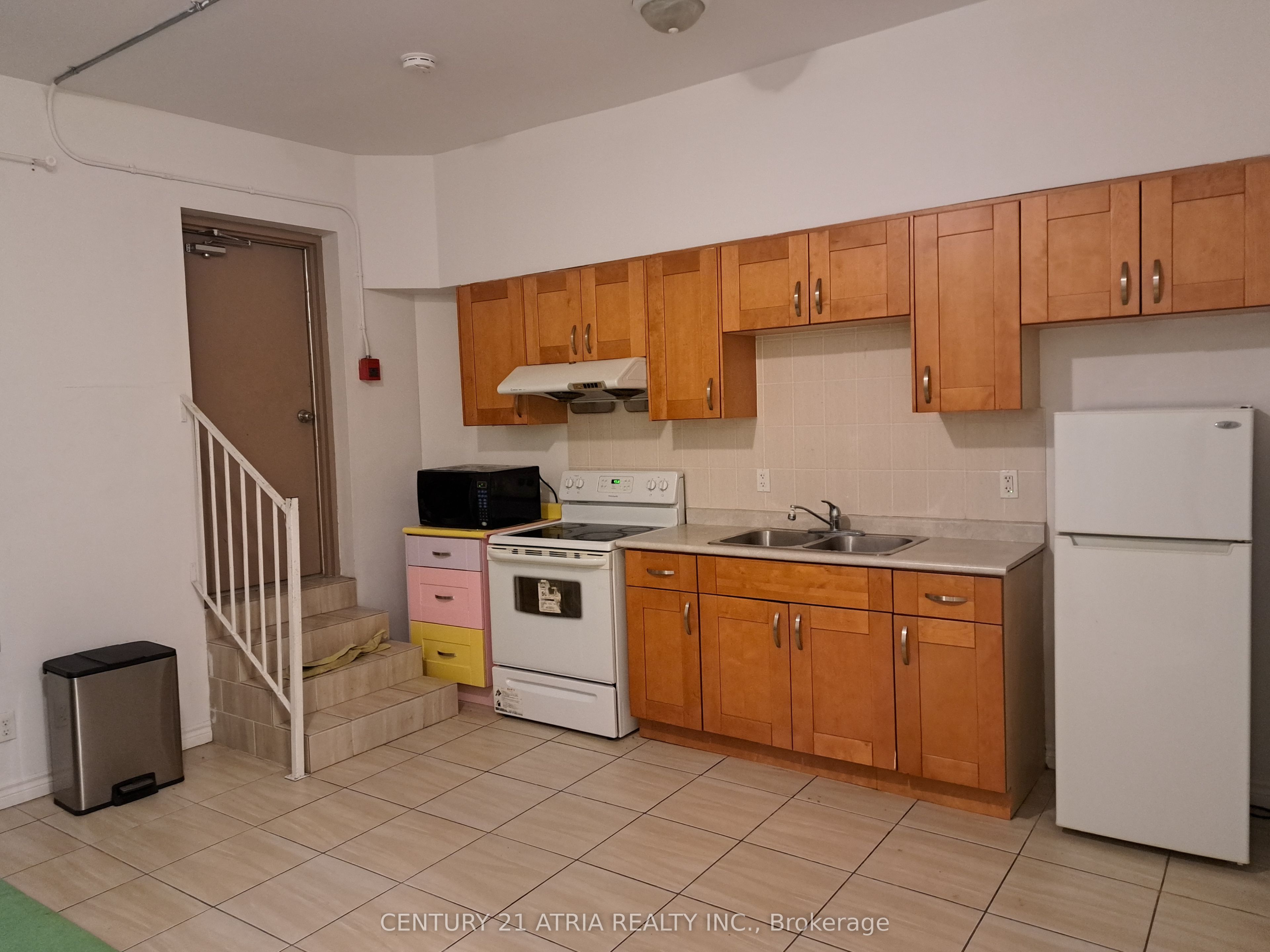 Unit 302 - 366 College Street, Toronto 2