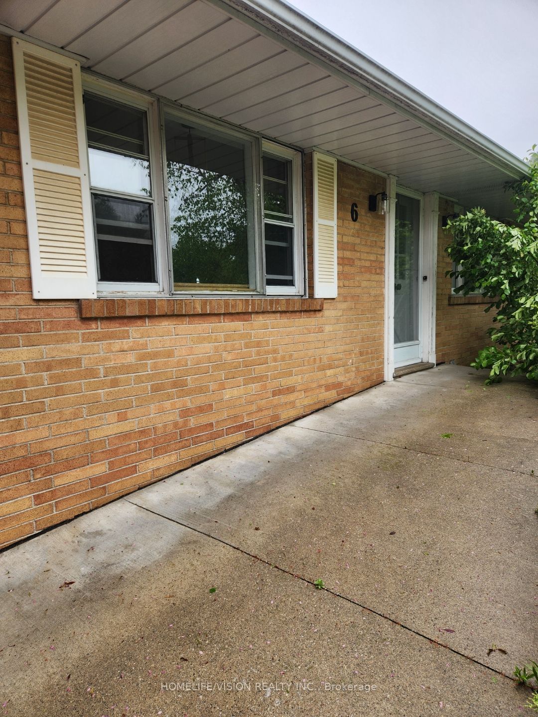 6 Brenham Crescent, North York 3