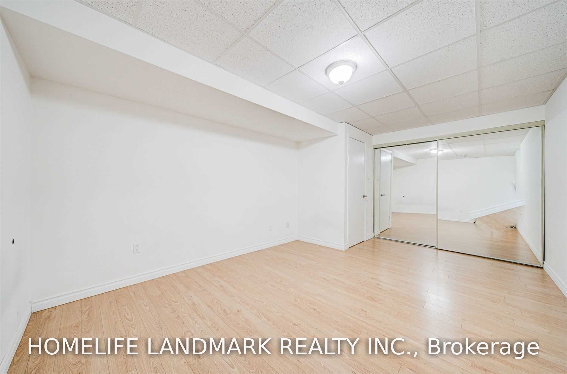 Unit Bsmt - 171 Greenfield Avenue, North York 4