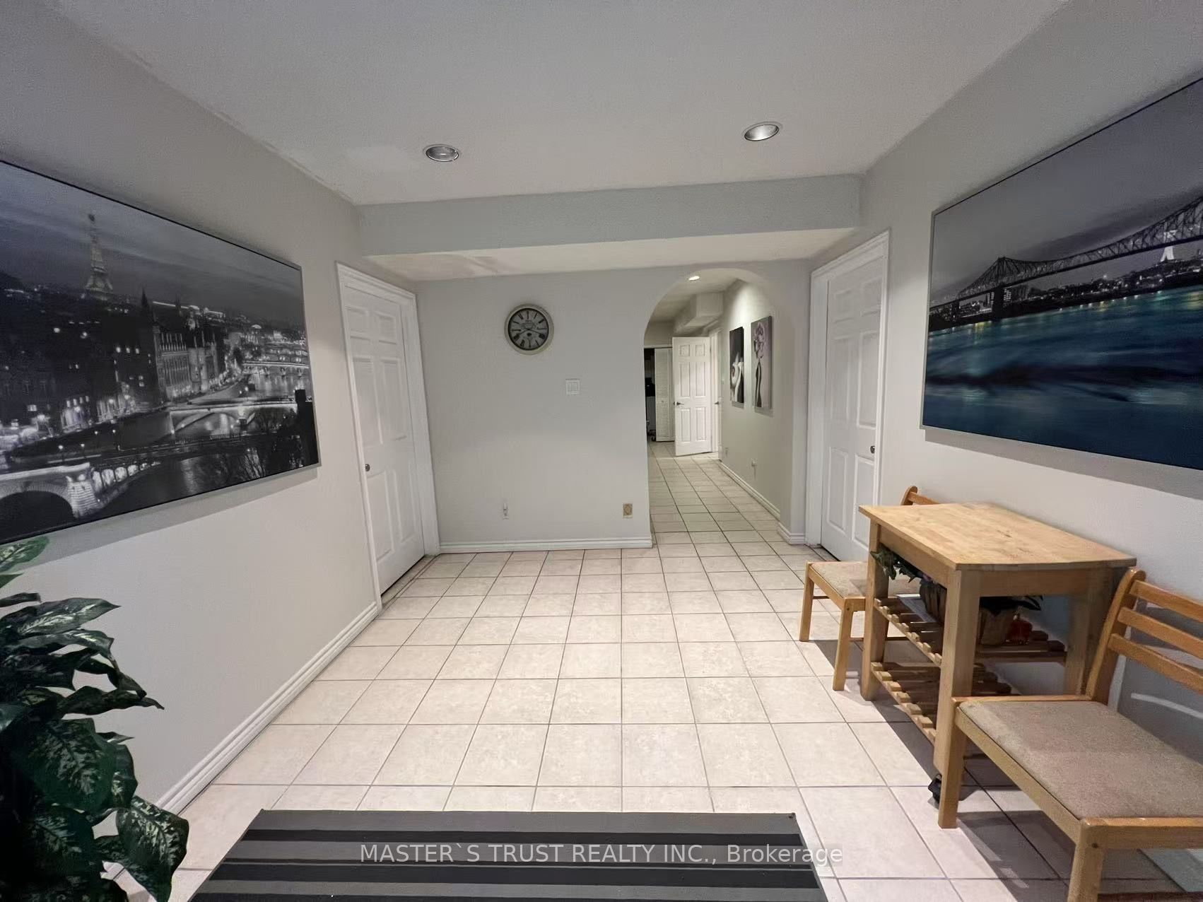 Unit B - 54 Cliffwood Road, North York 3