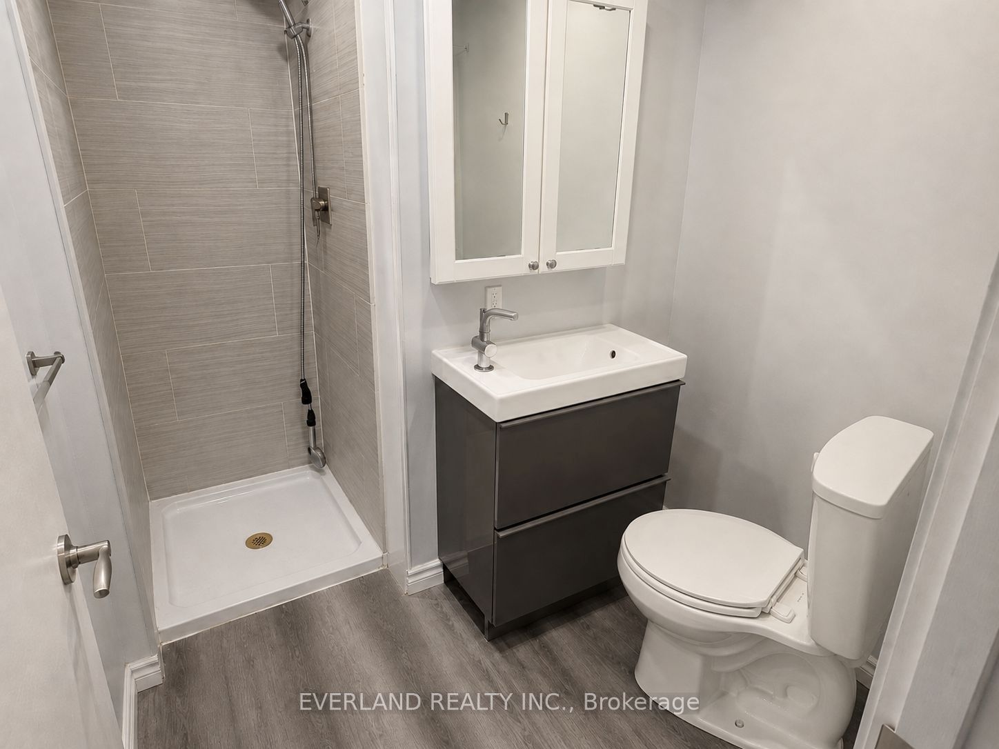 Unit 301 - 850 Bathurst Street, Toronto 3