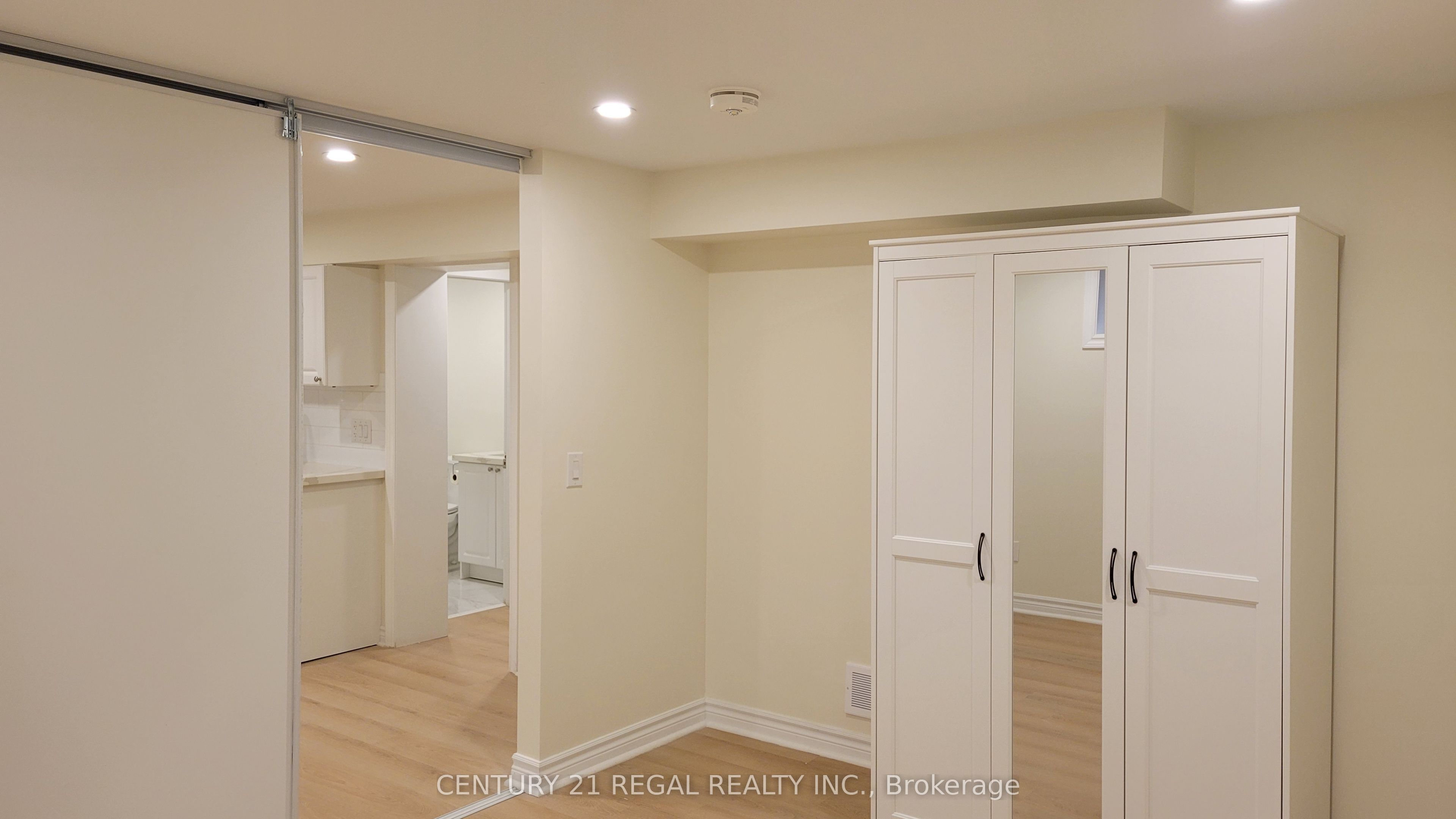 Unit Basement Unit 3 - 34 Pleasant View Drive, North York 2