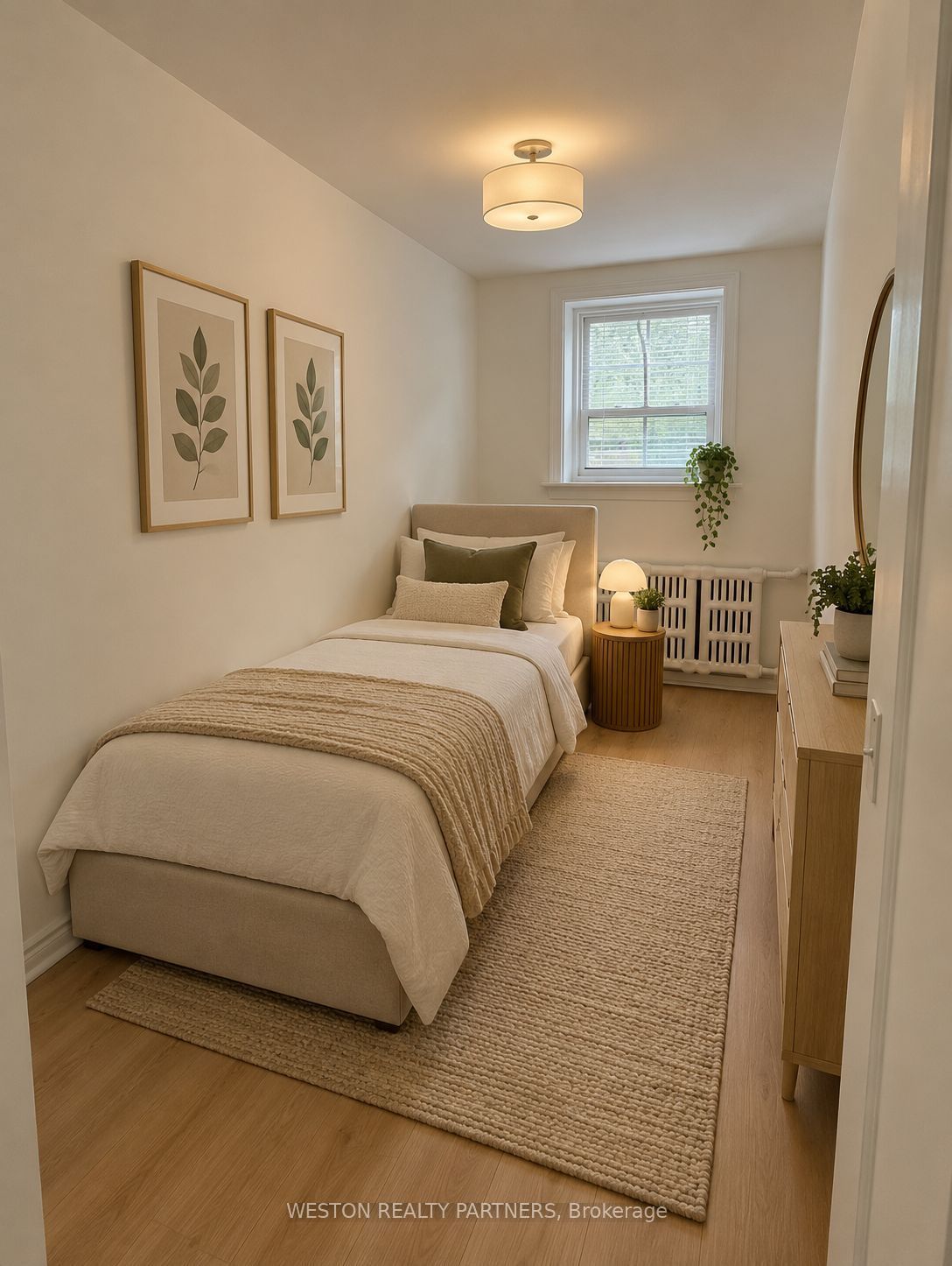 Unit 102 - 44 Huntley Street, Toronto 4