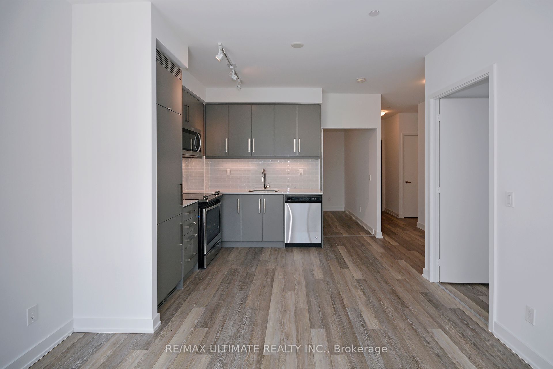 Unit 415 - 5180 Yonge Street, North York 5