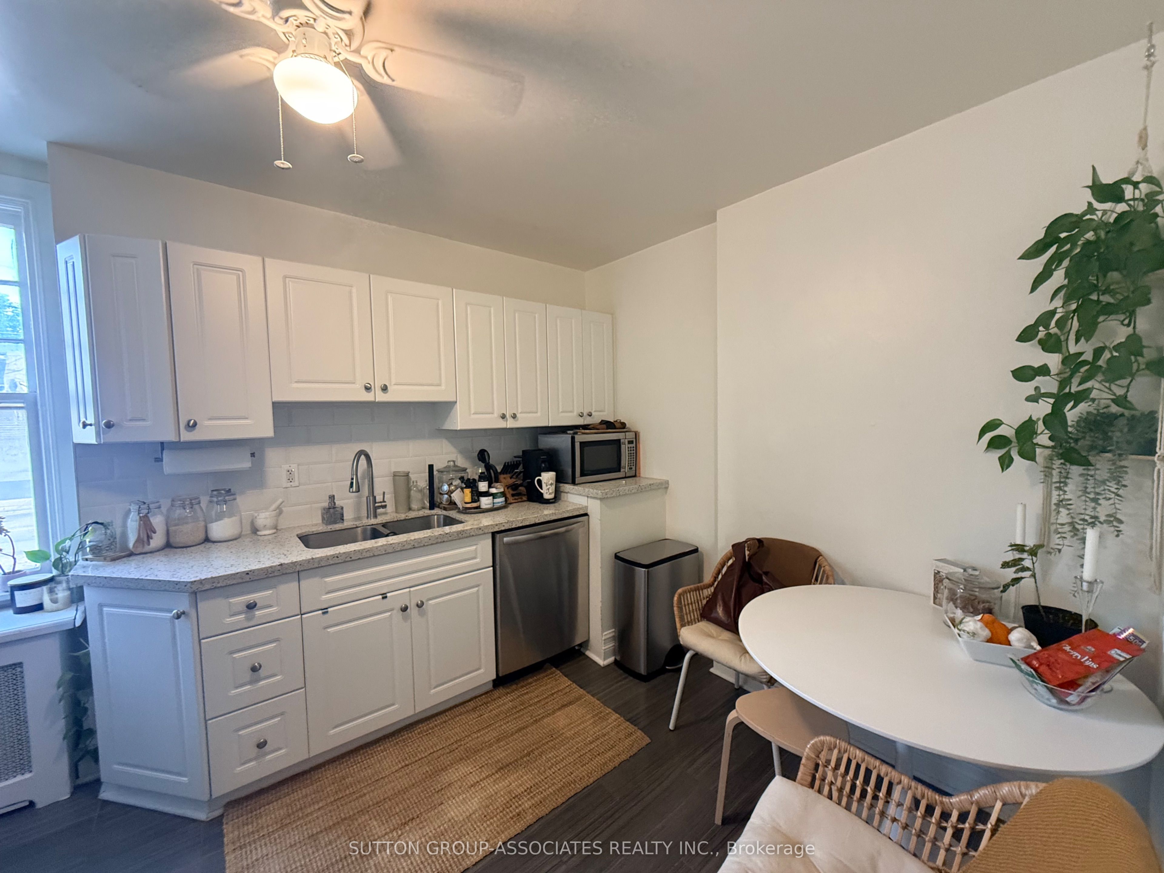 Unit Main - 184 Madison Avenue, Toronto 4