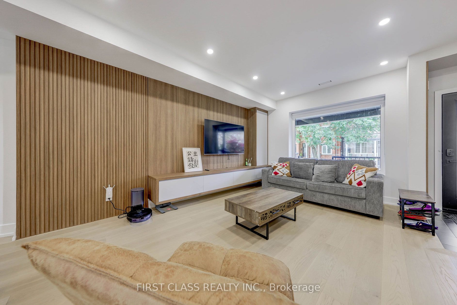 431 Roxton Road, Toronto 3