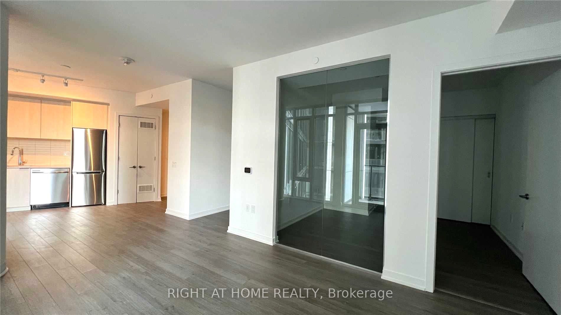 Unit 917 - 50 Power Street, Toronto 5