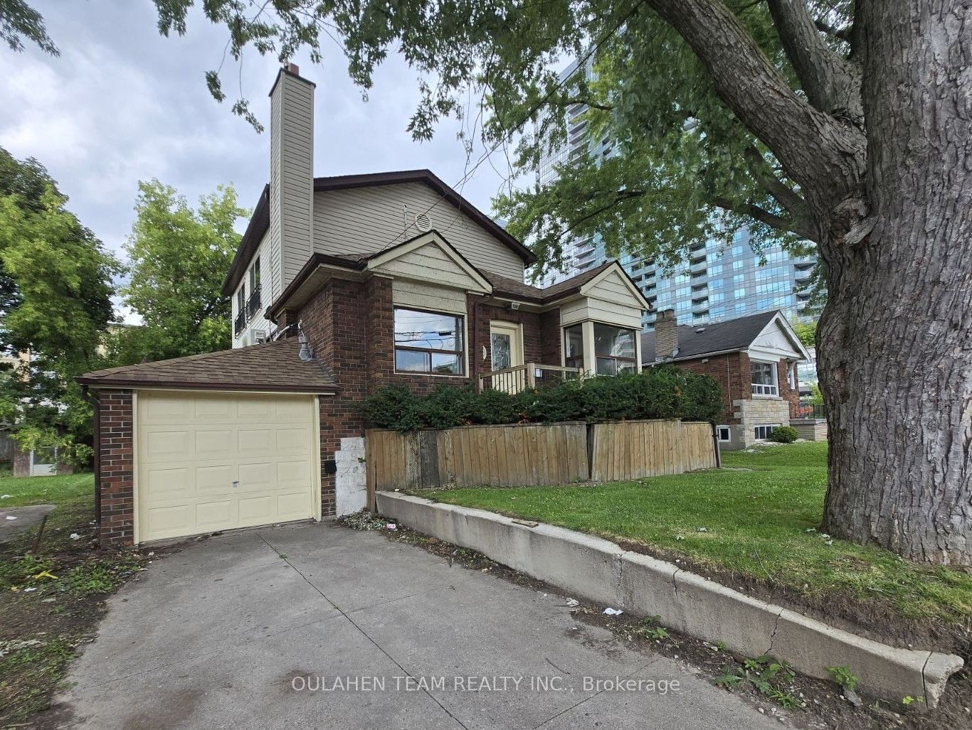 40 Finch Avenue W, North York 2