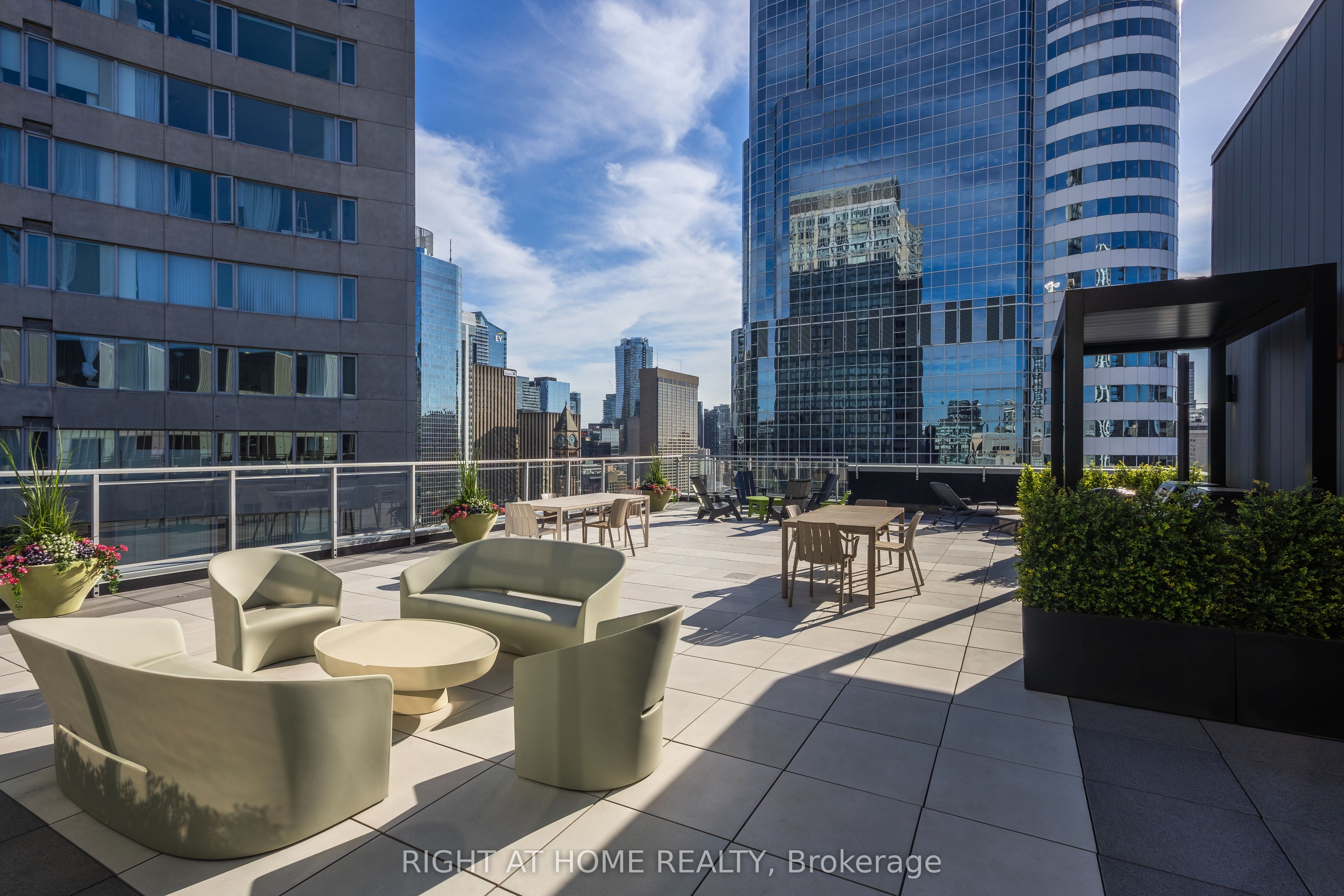 Unit 905 - 220 Victoria Street, Toronto 5