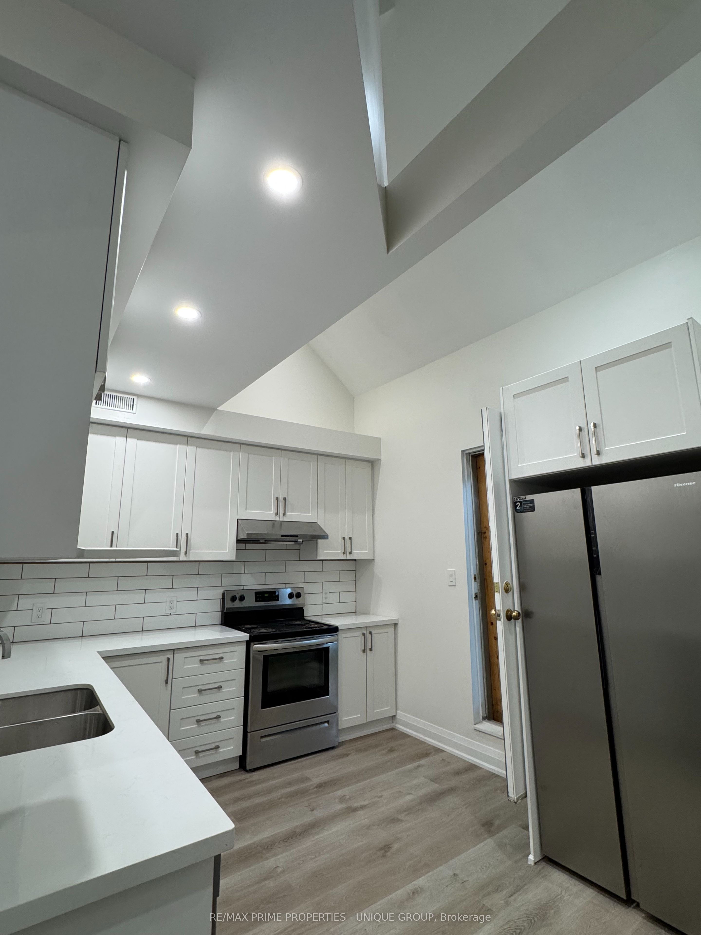 Unit 2 - 62 Henry Street, Toronto 2