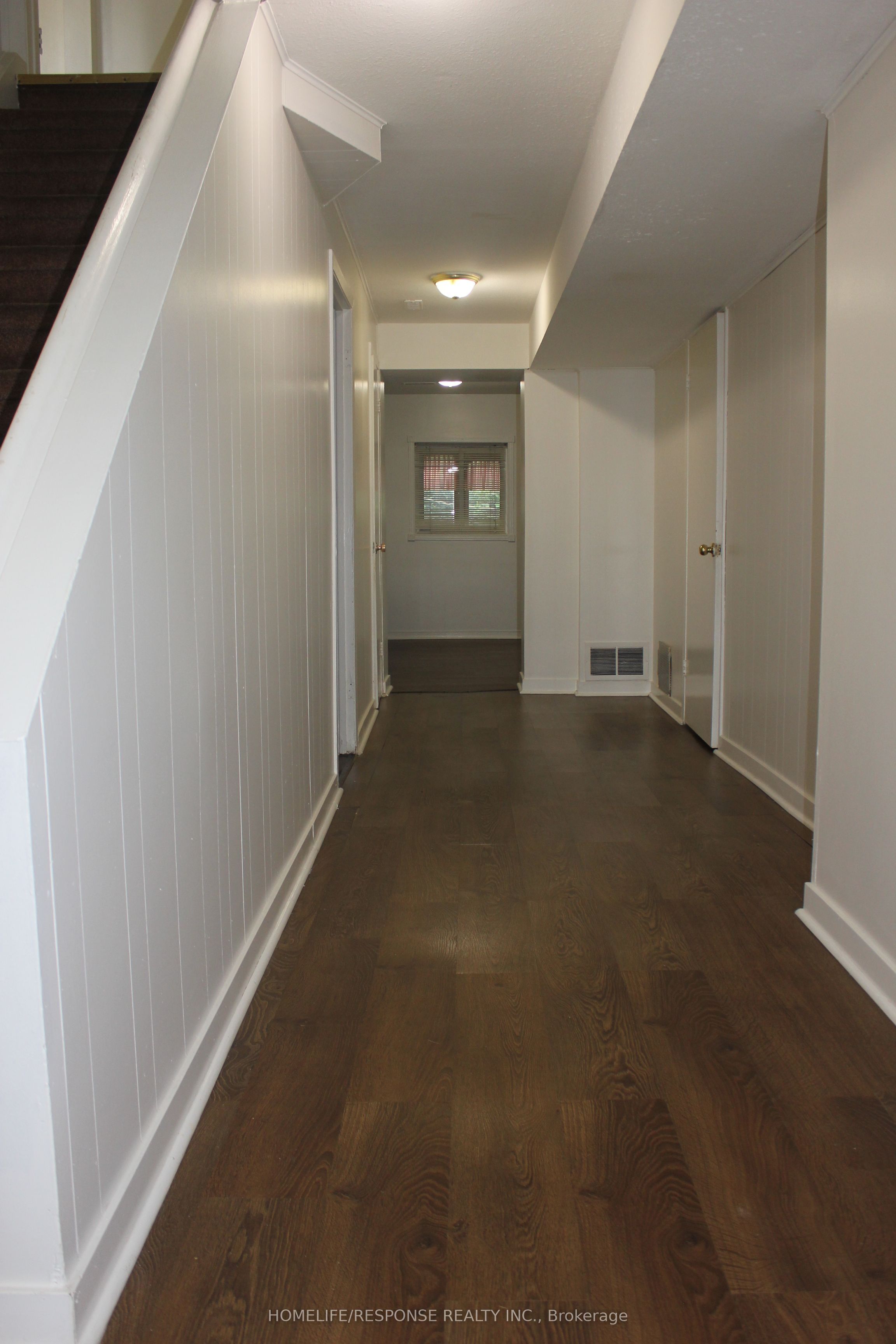 Unit Lower - 20 Nootka Crescent, North York 4