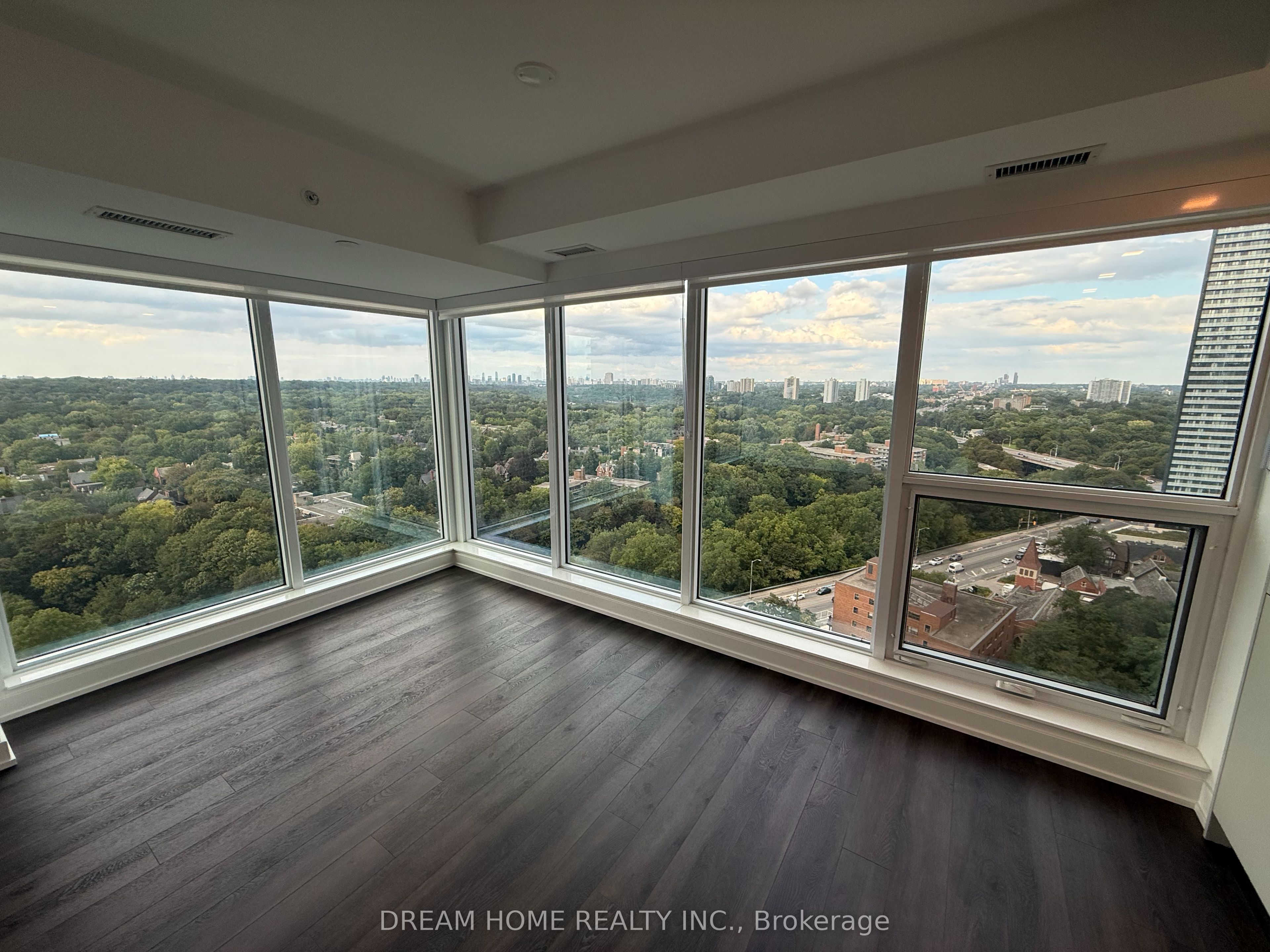 Unit 2007 - 609 Sherbourne Street, Toronto 3