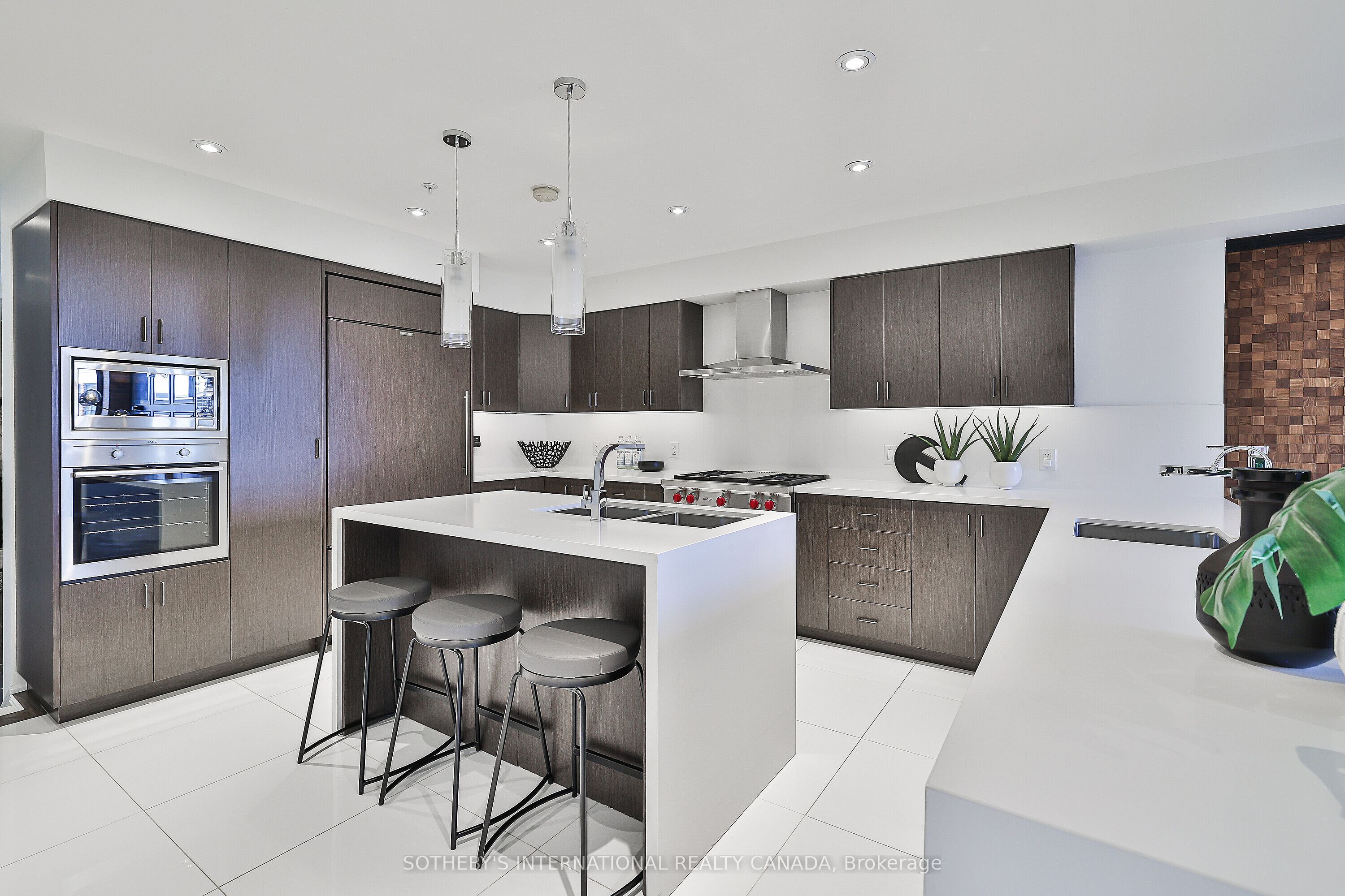 Unit 441 - 43 Hanna Avenue, Toronto 5