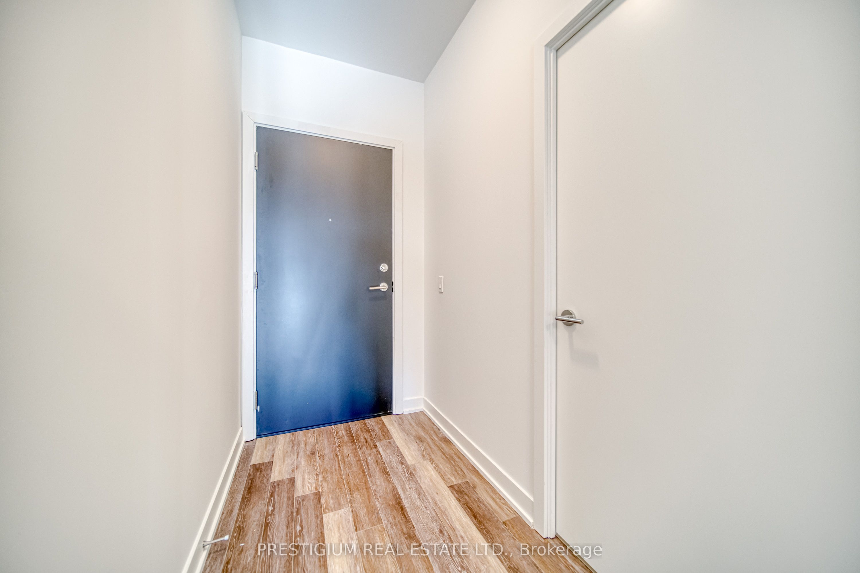 Unit 213 - 250 Lawrence Avenue W, Toronto 4