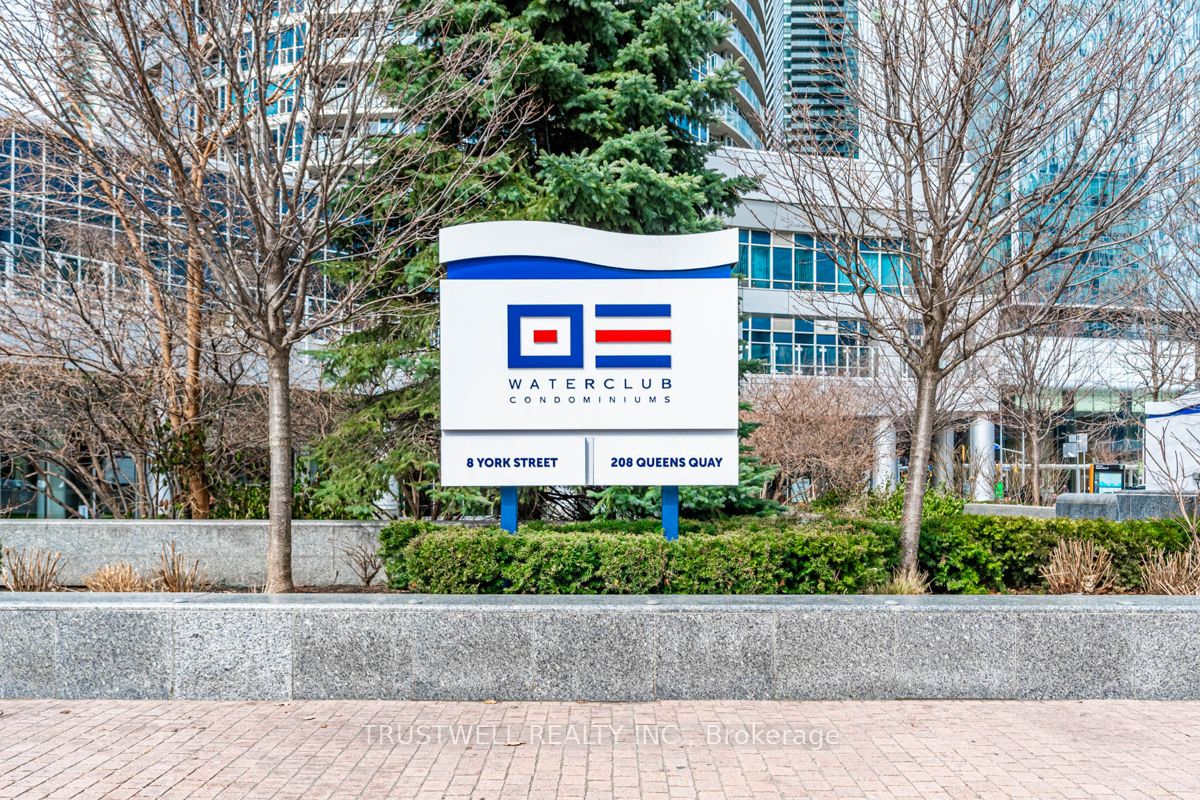 Unit 511 - 208 Queens Quay W, Toronto 2
