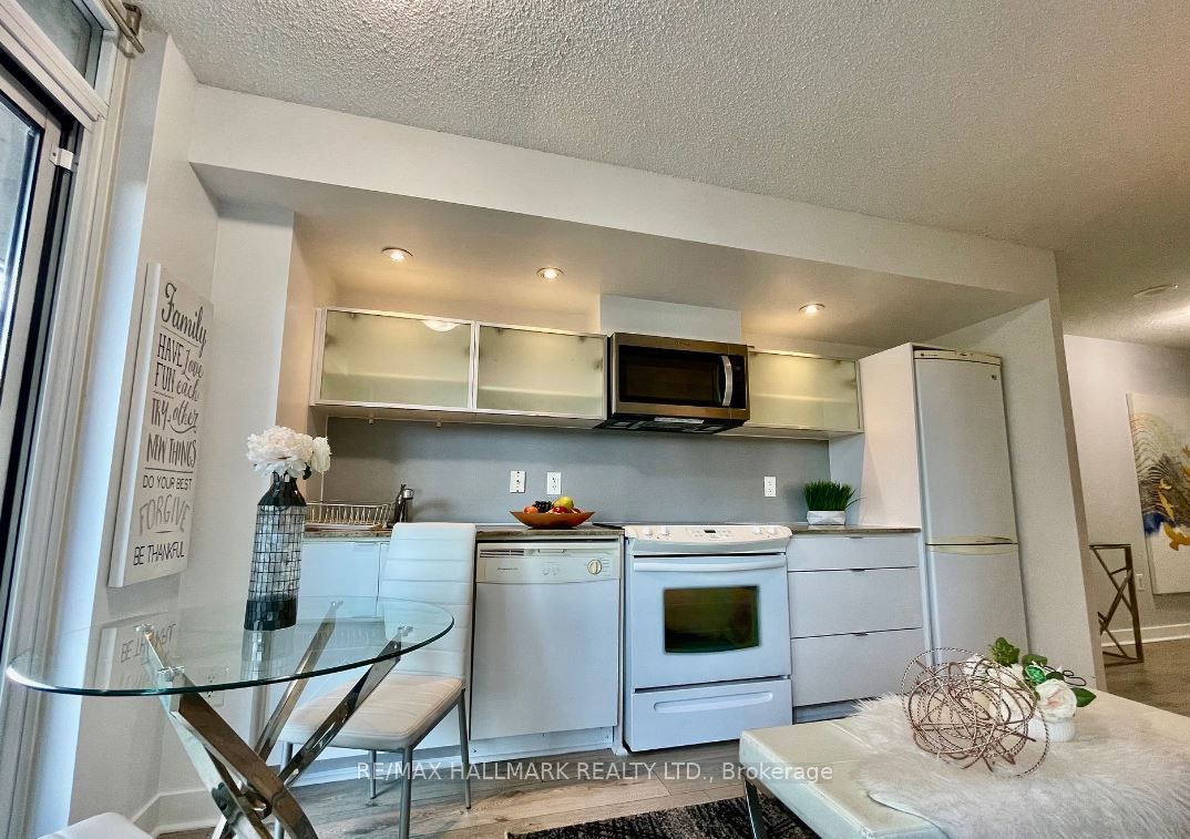 Unit 301 - 4K Spadina Avenue, Toronto 3