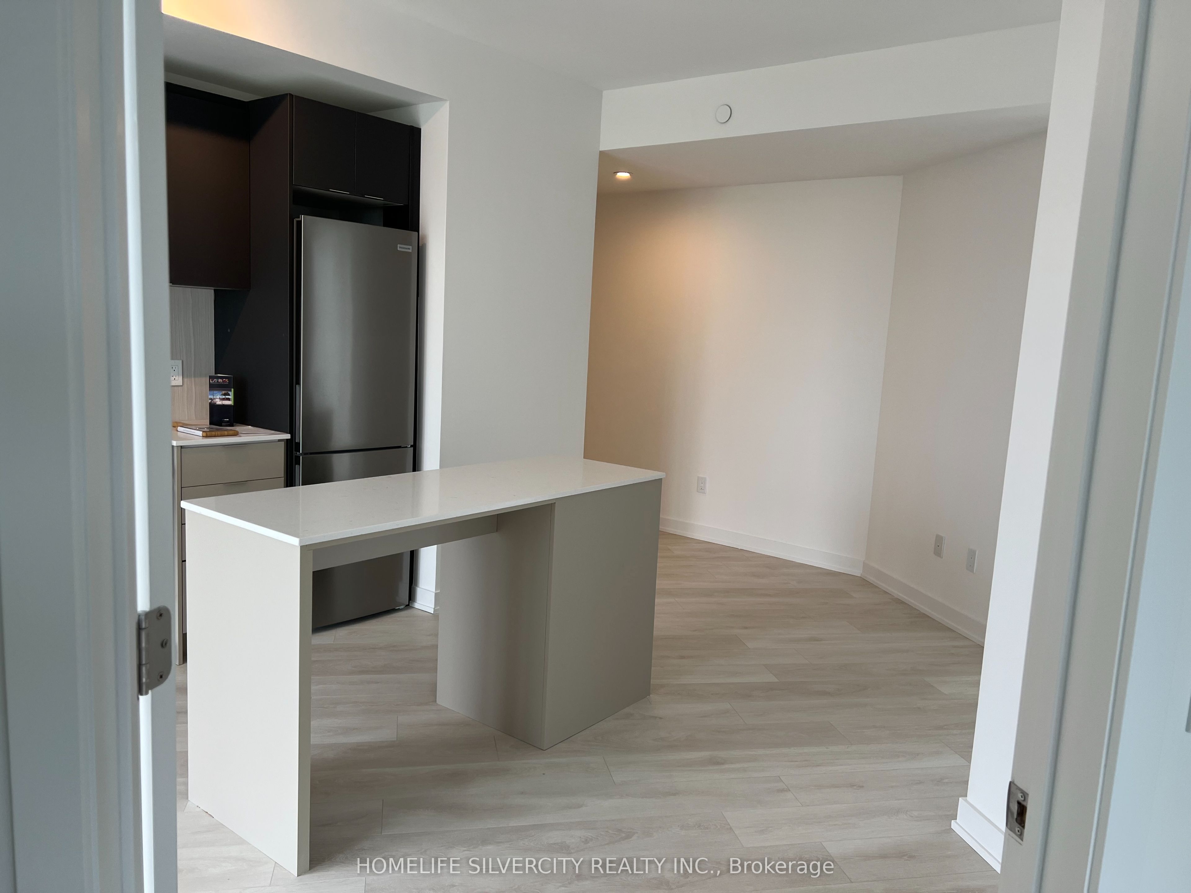 Unit 1505 - 8 Tippett Road, North York 3