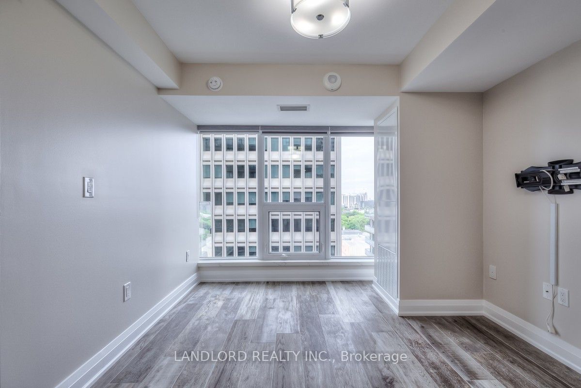Unit 1714 - 955 Bay Street, Toronto 4
