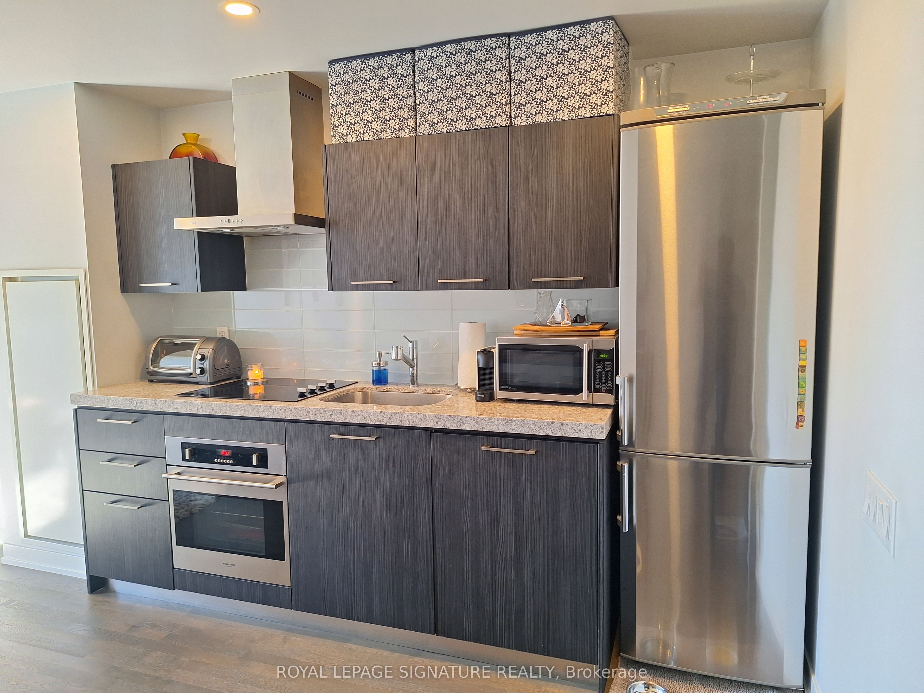Unit 821 Furnished - 560 King Street W, Toronto 4