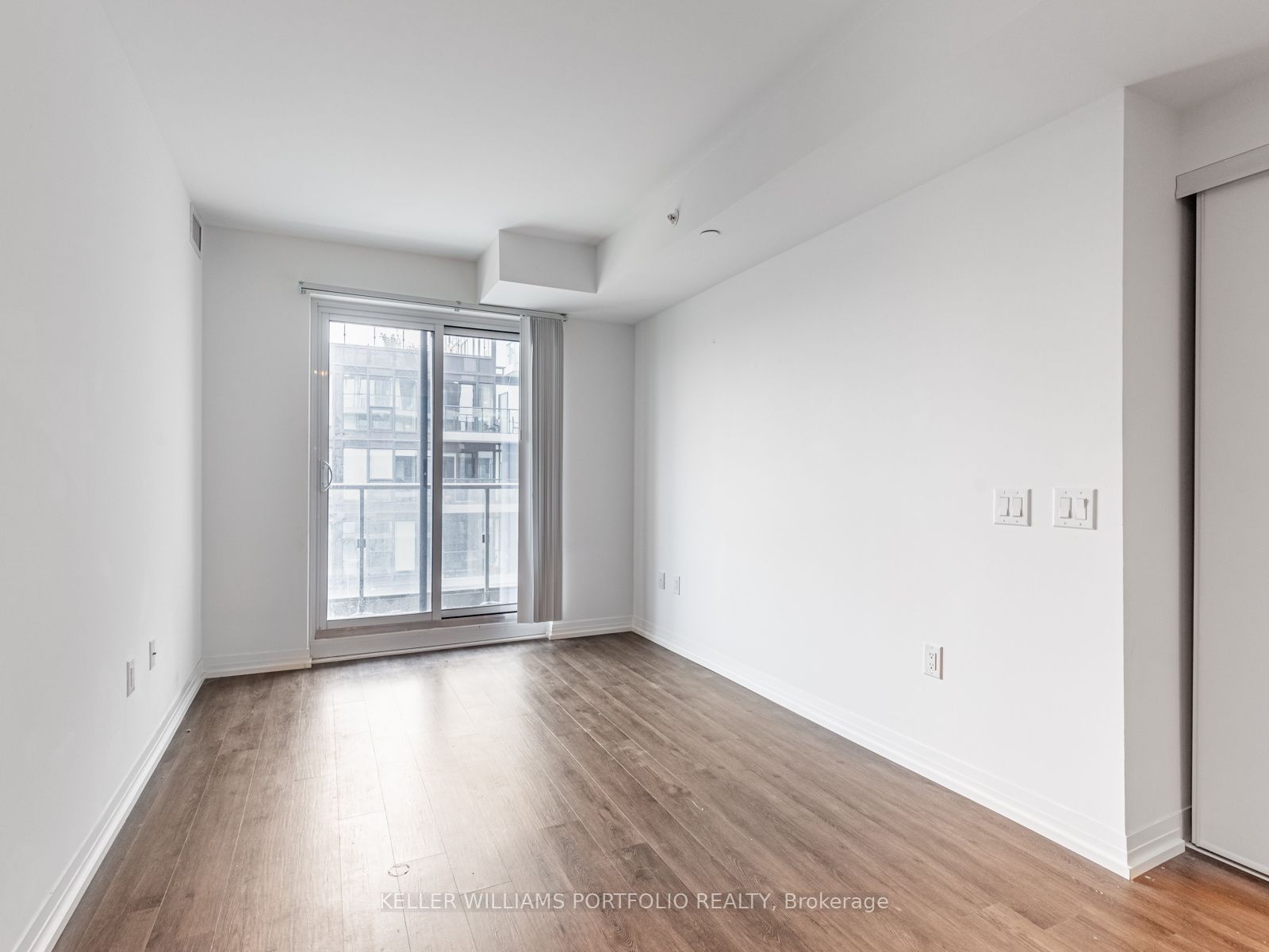 Unit 1633 - 251 Jarvis Street, Toronto 4
