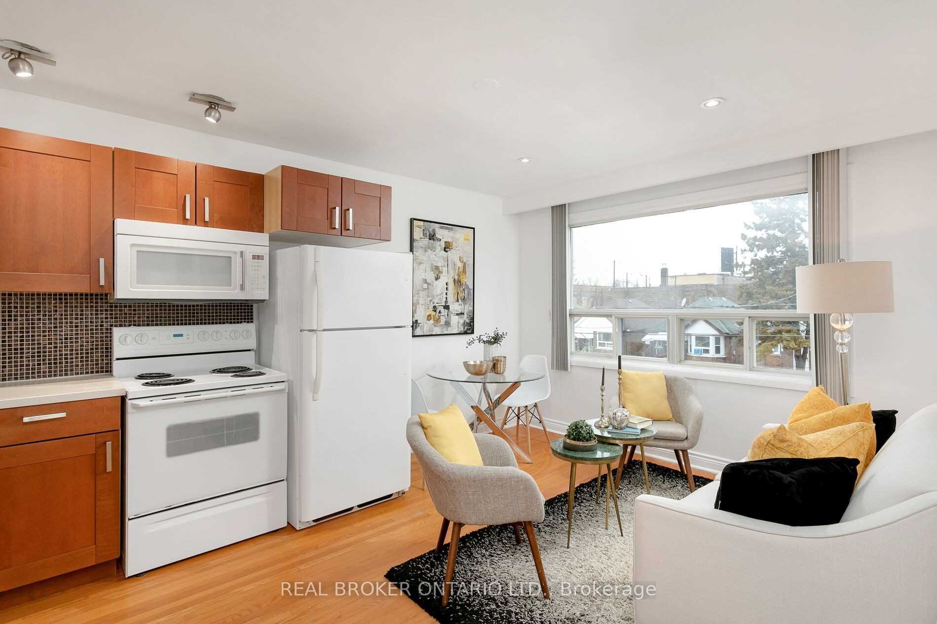 Unit Upper - 57 Lanark Avenue, Toronto 4