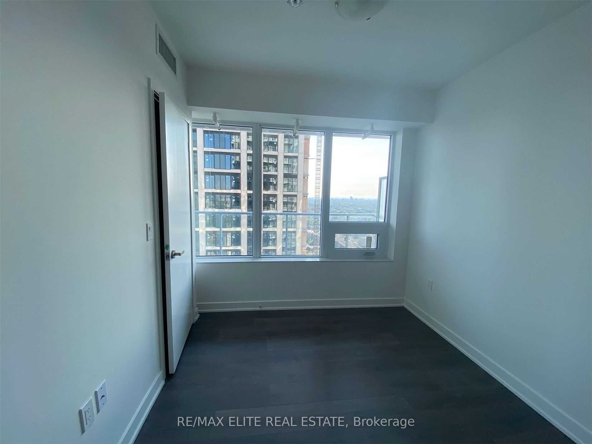 Unit 3209 - 99 Broadway Avenue, Toronto 4