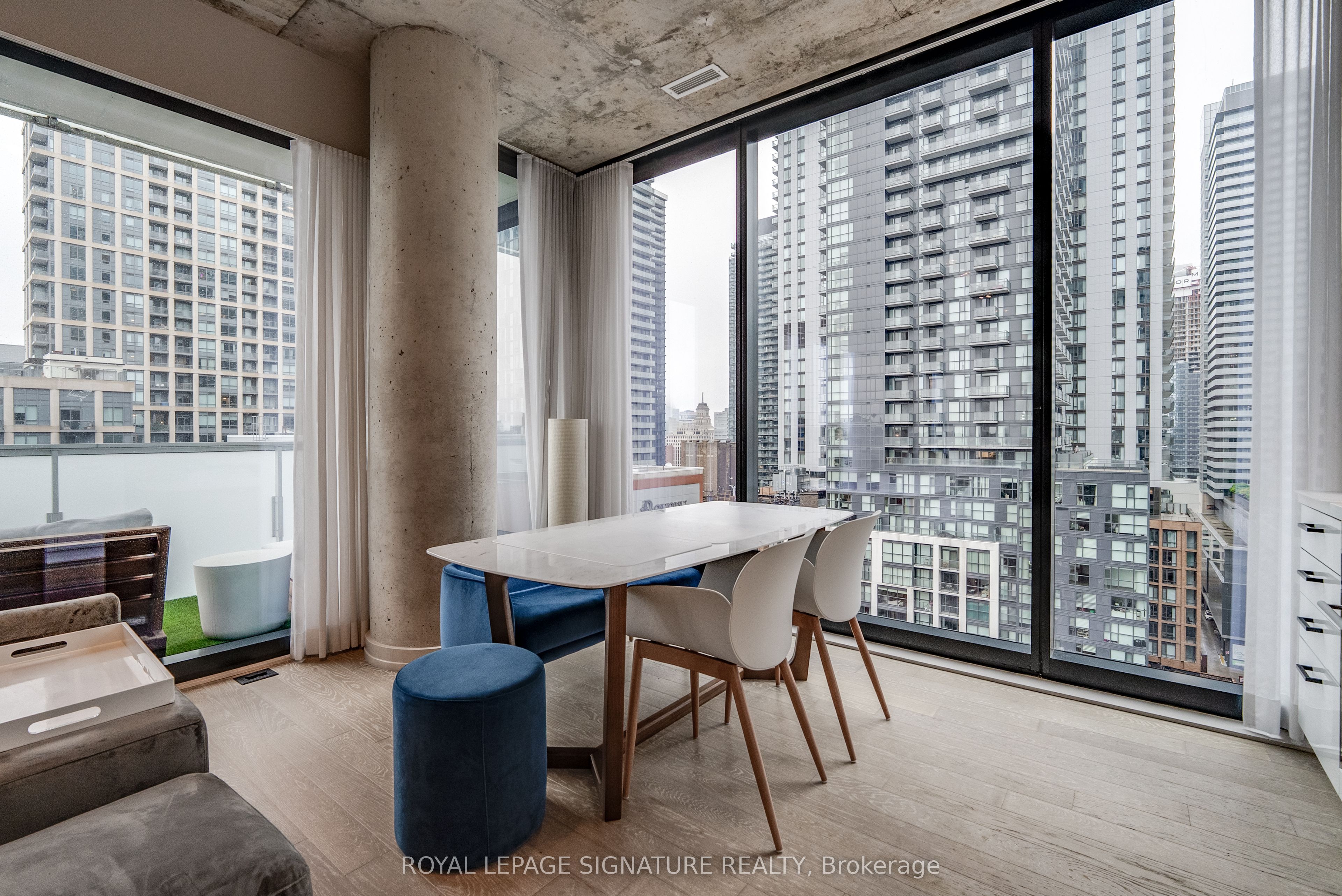 Unit 1606 - 11 Charlotte Street, Toronto 4