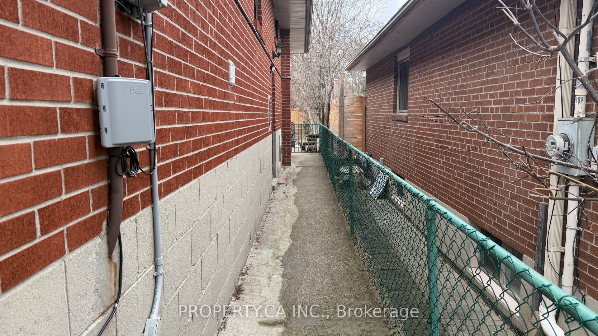 Unit Lower Level - 46 Hove Street, North York 2