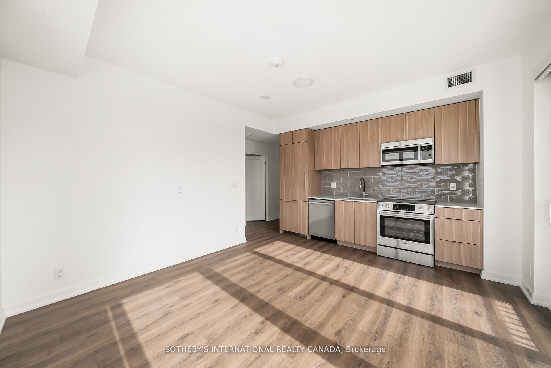 Unit 1217 - 88 bathurst Street, Toronto 4