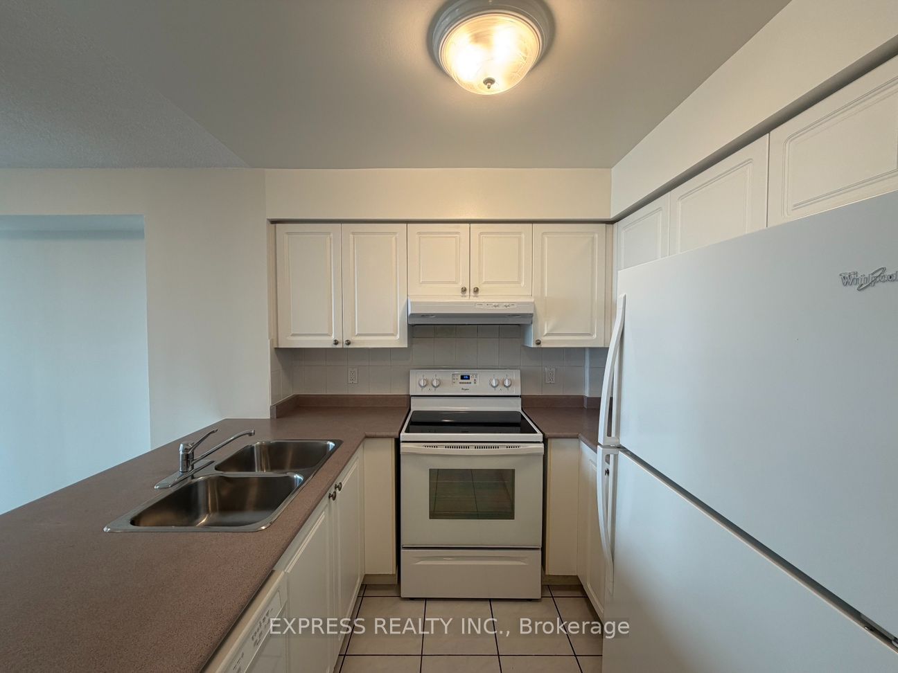 Unit 1605 - 8 Hillcrest Avenue, North York 2