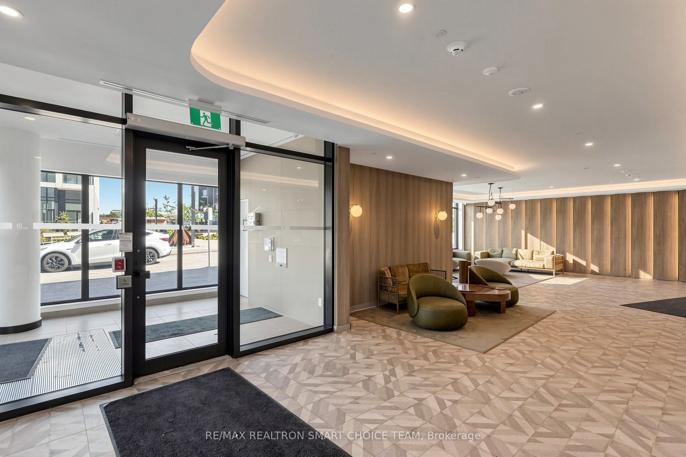 Unit 606 - 5 Quarrington Lane, North York 3