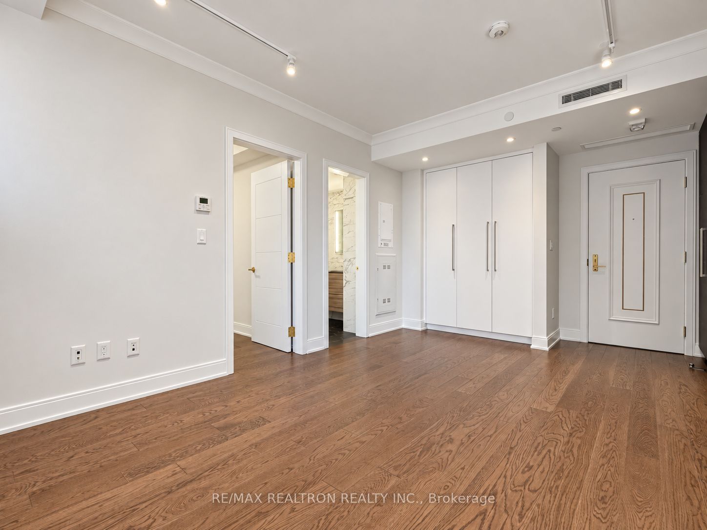 Unit 120 - 2 Clarendon Avenue, Toronto 4