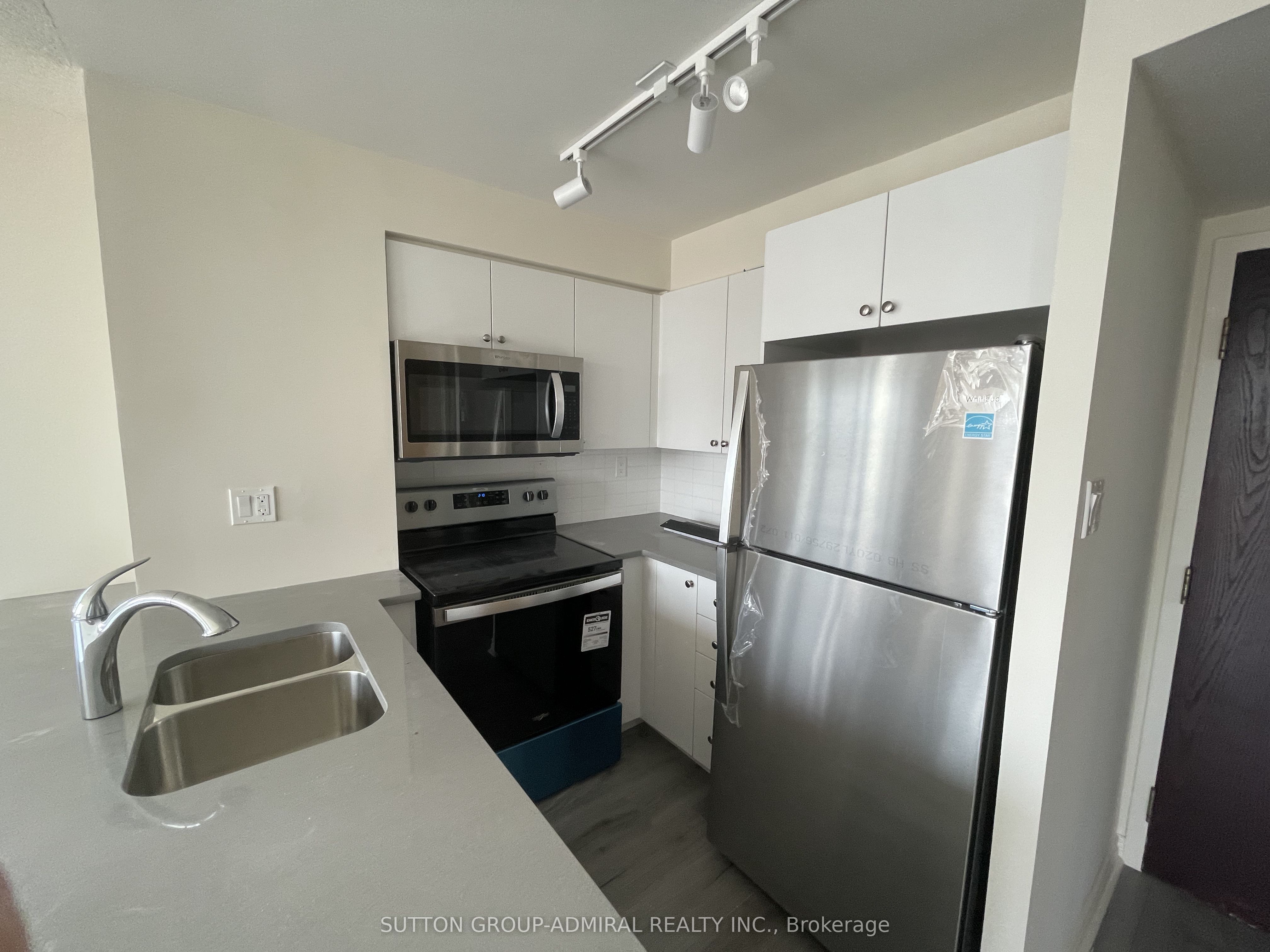 Unit 2902 - 736 Bay Street, Toronto 2