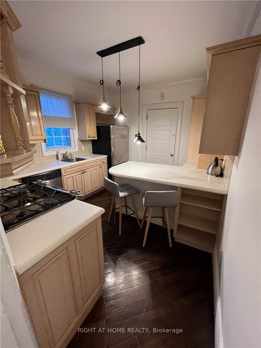 Unit 5 - 291 Ontario Street, Toronto 2