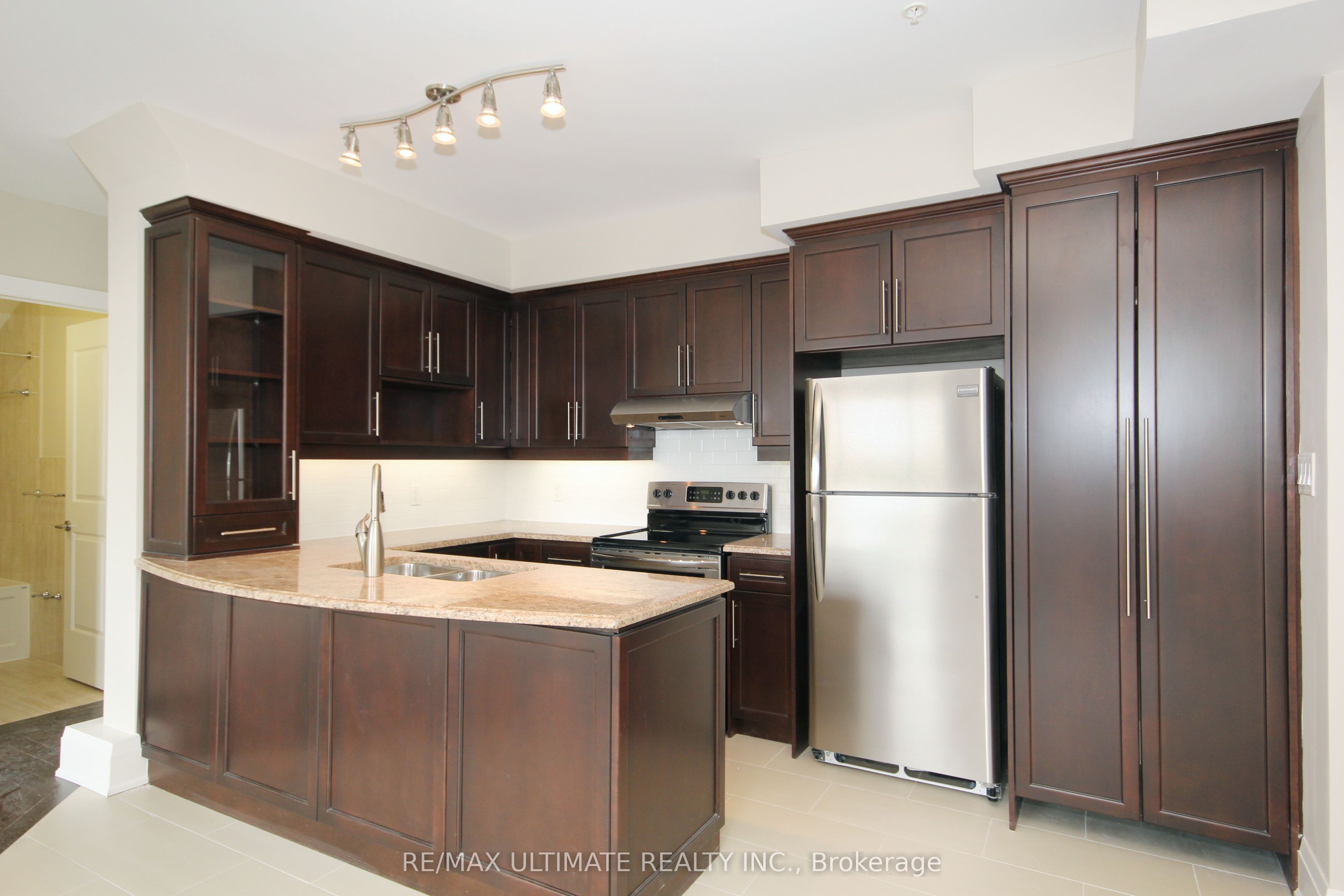 Unit 202 - 458 Oakwood Avenue, Toronto 3