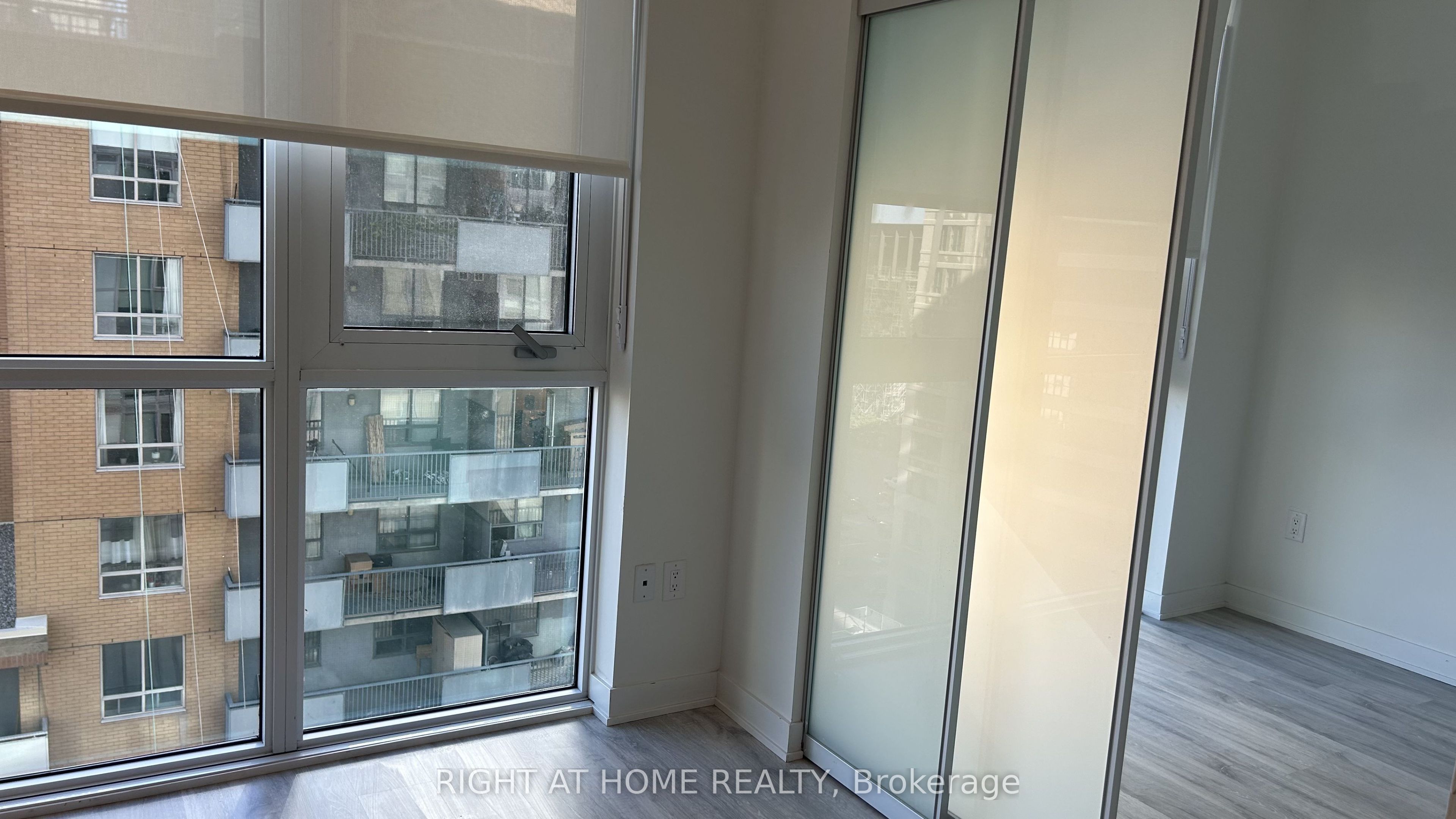 Unit 1105 - 100 Dalhousie Street, Toronto 4