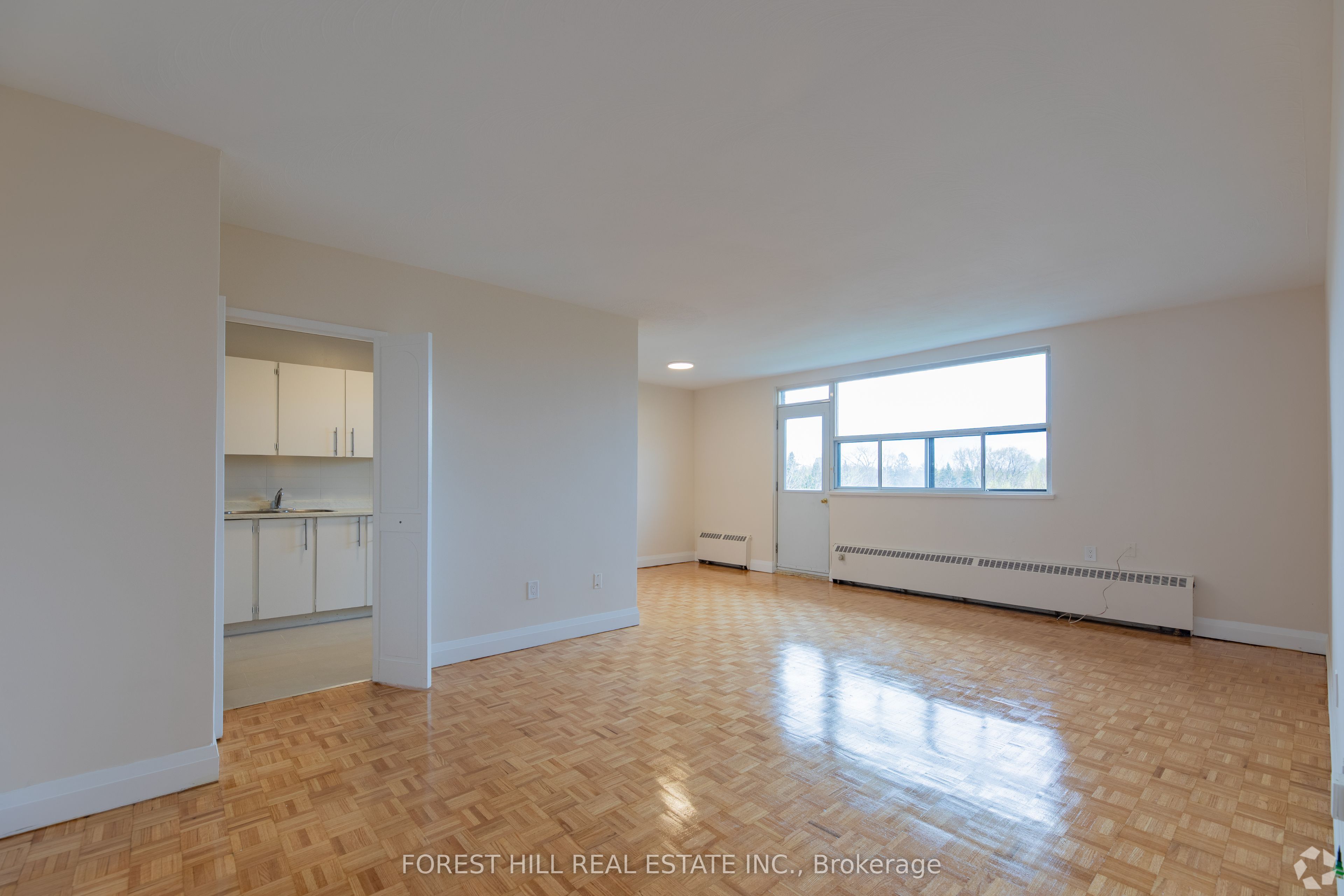 Unit 207 - 32 Clayland Drive, North York 5