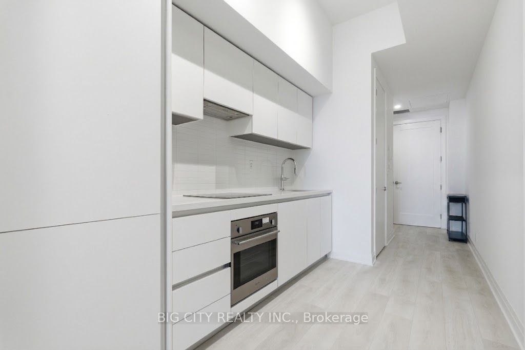 Unit 212 - 25 Frederick Todd Way, Toronto 5