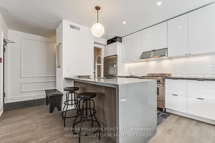 Unit 2B - 795 College Street, Toronto 4