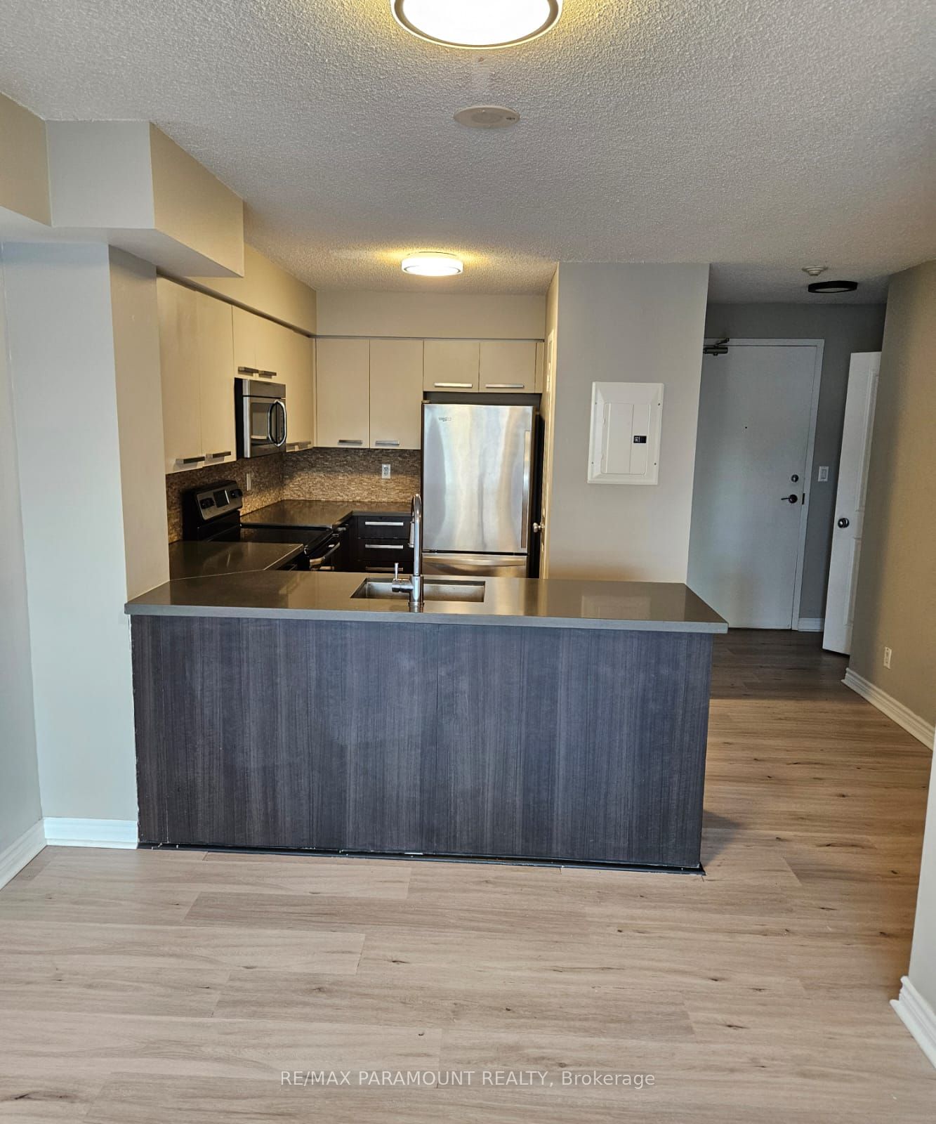 Unit 709 - 11 St Joseph Street, Toronto 2