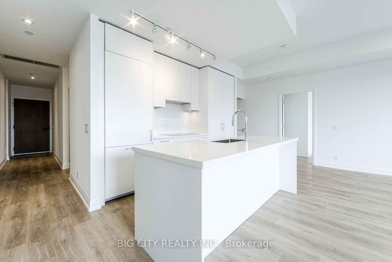 Unit 209 - 36 Brentcliffe Road, Toronto 4