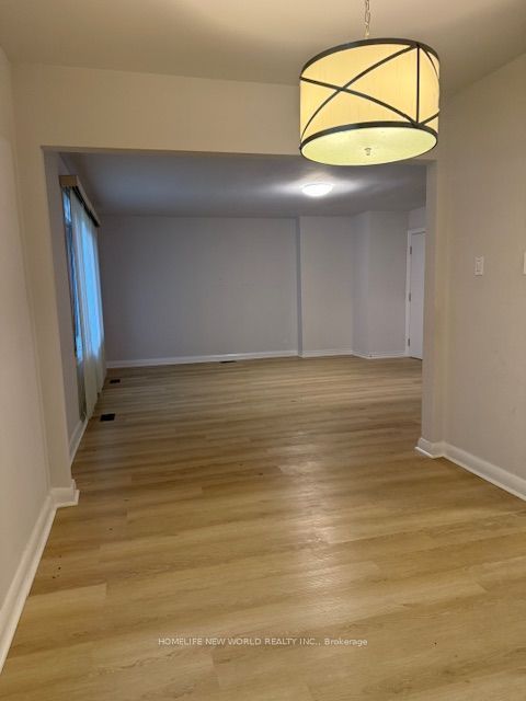 2 Yewfield Crescent, North York 3