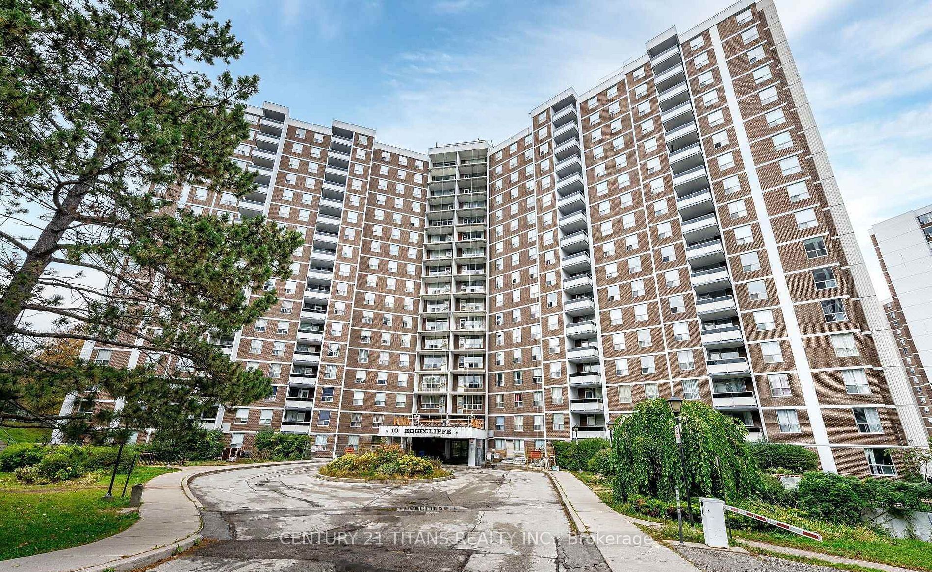 Unit 311 - 10 Edgecliffe Golfway, Toronto 2