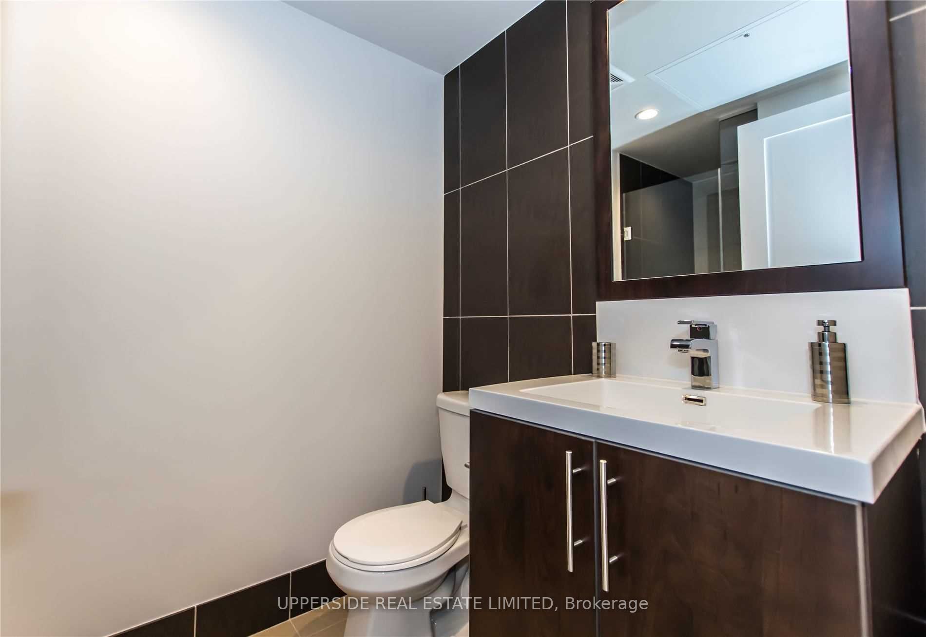 Unit 1919 - 5 Sheppard Avenue E, North York 5