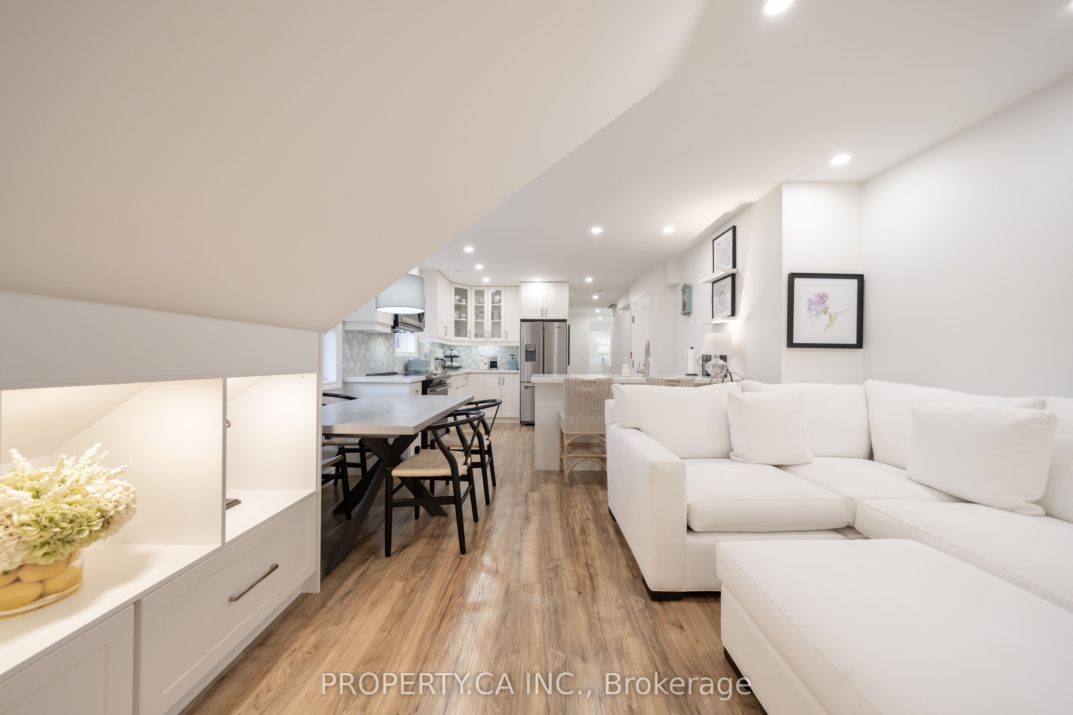 Unit 8 - 963 Avenue Road, Toronto 2