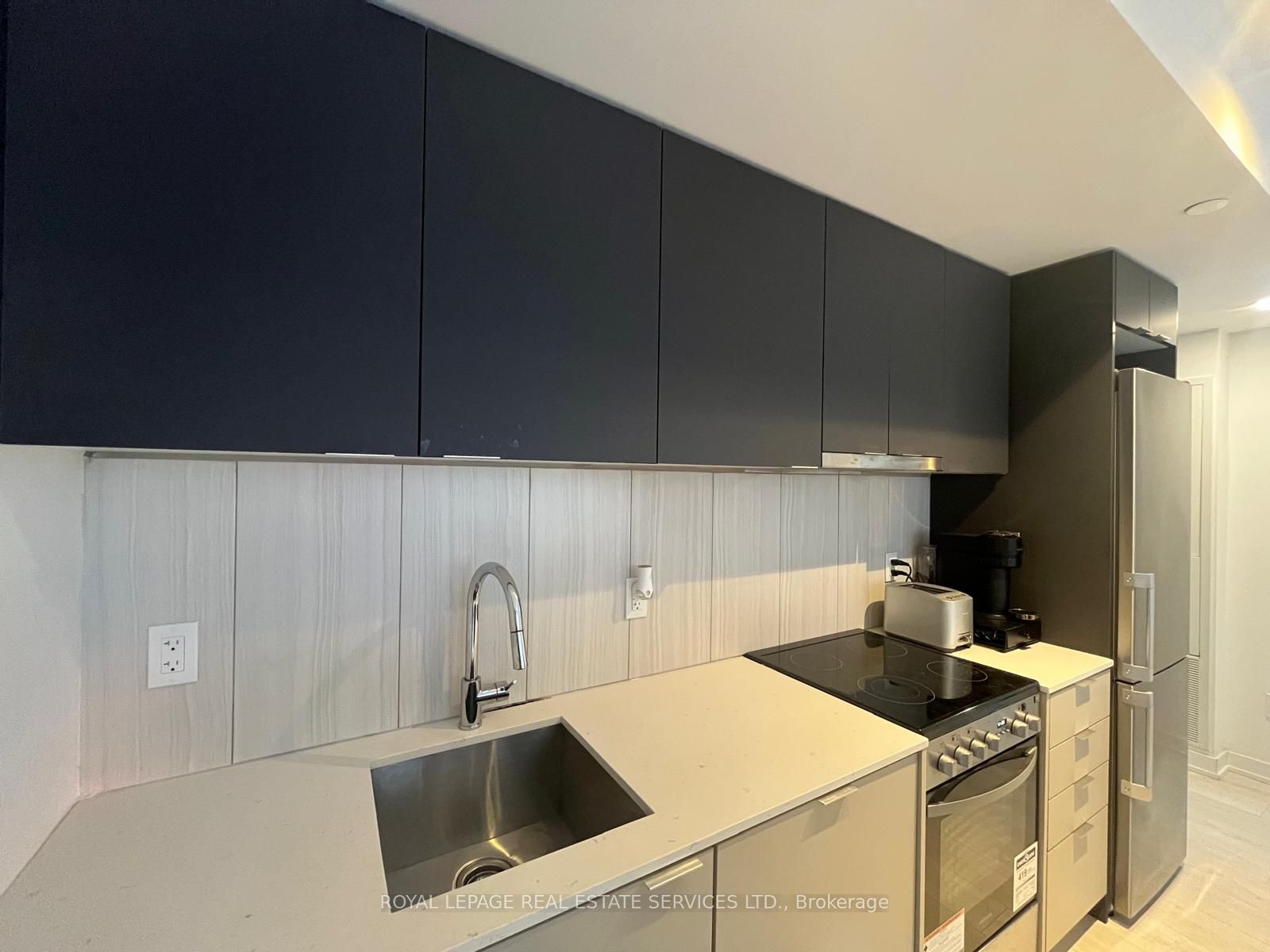 Unit 717 - 8 Tippett Road, North York 2