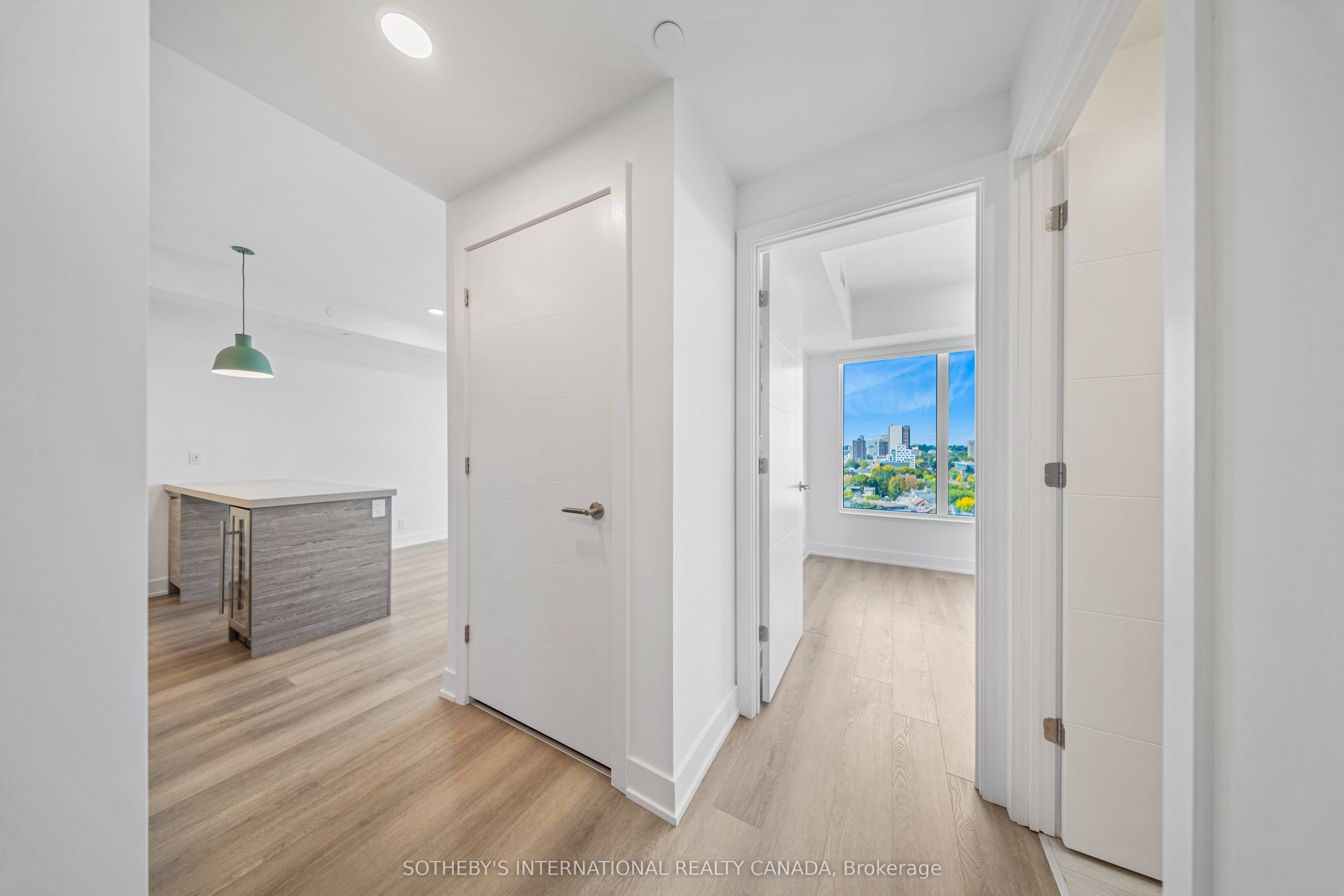Unit 705 - 484 Spadina Avenue, Toronto 2