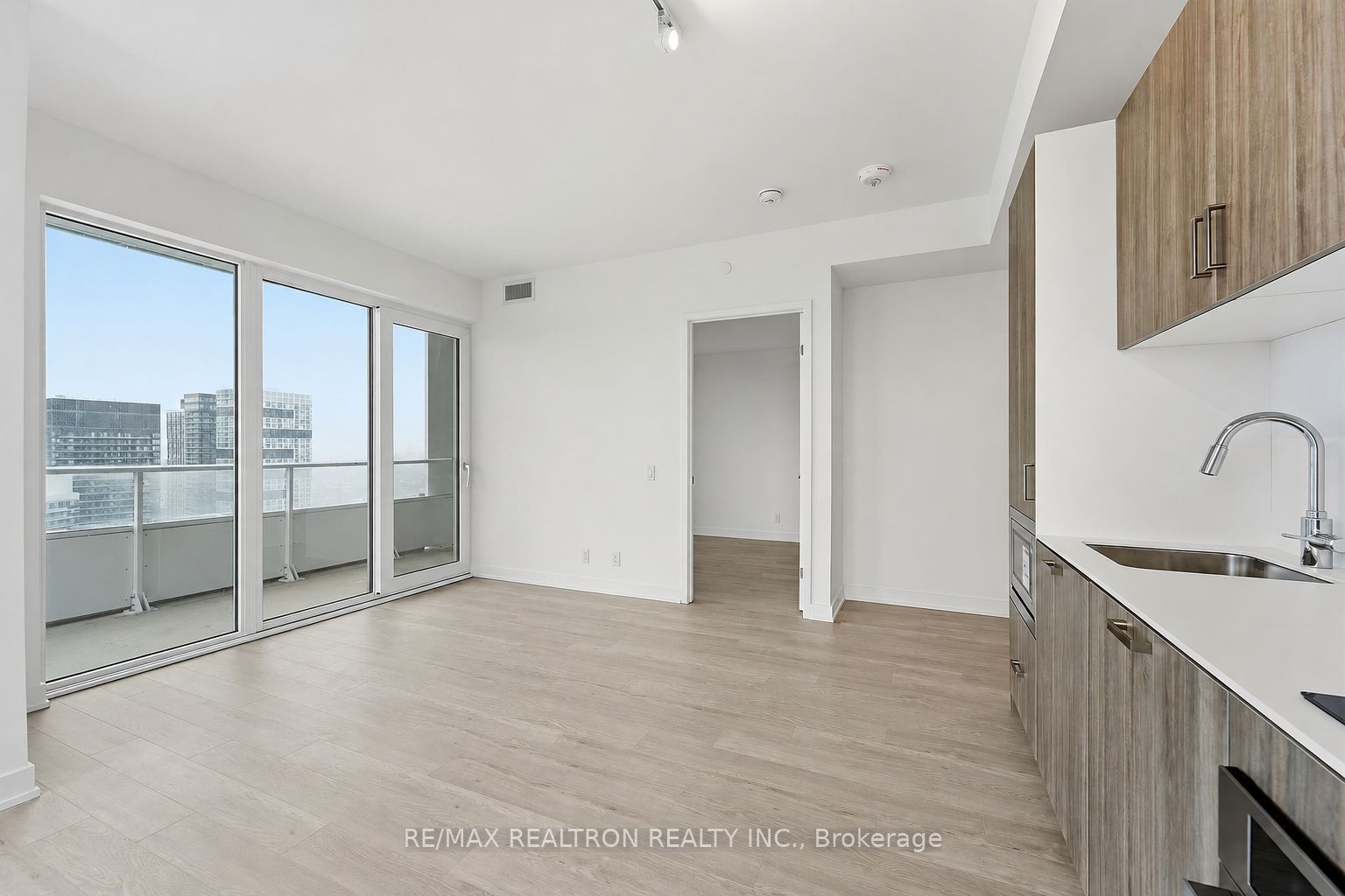 Unit 4711 - 88 Queen Street E, Toronto 4