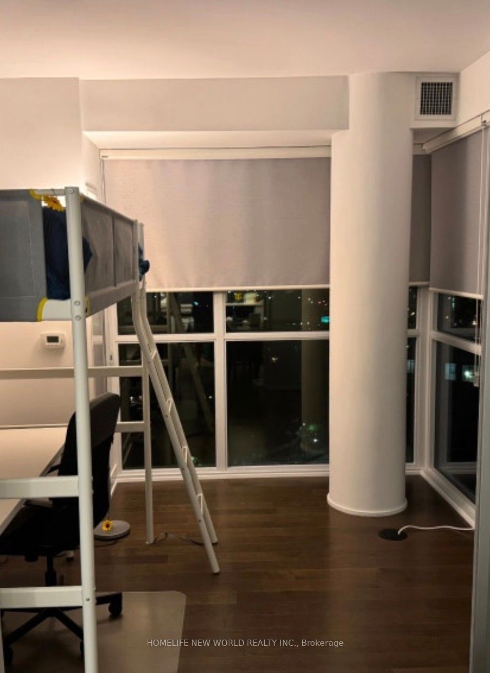 Unit 1708 - 181 Bedford Avenue, Toronto 2